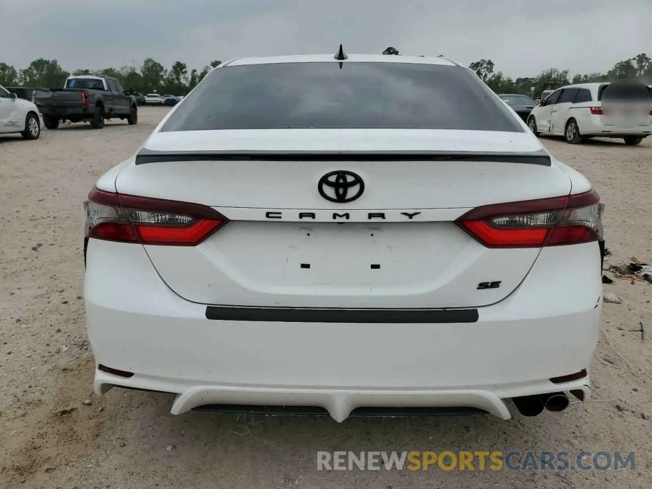 6 Photograph of a damaged car 4T1T11AK2MU493643 TOYOTA CAMRY 2021