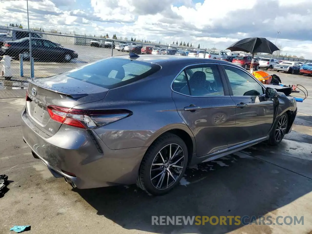 3 Photograph of a damaged car 4T1T11AK2MU531145 TOYOTA CAMRY 2021