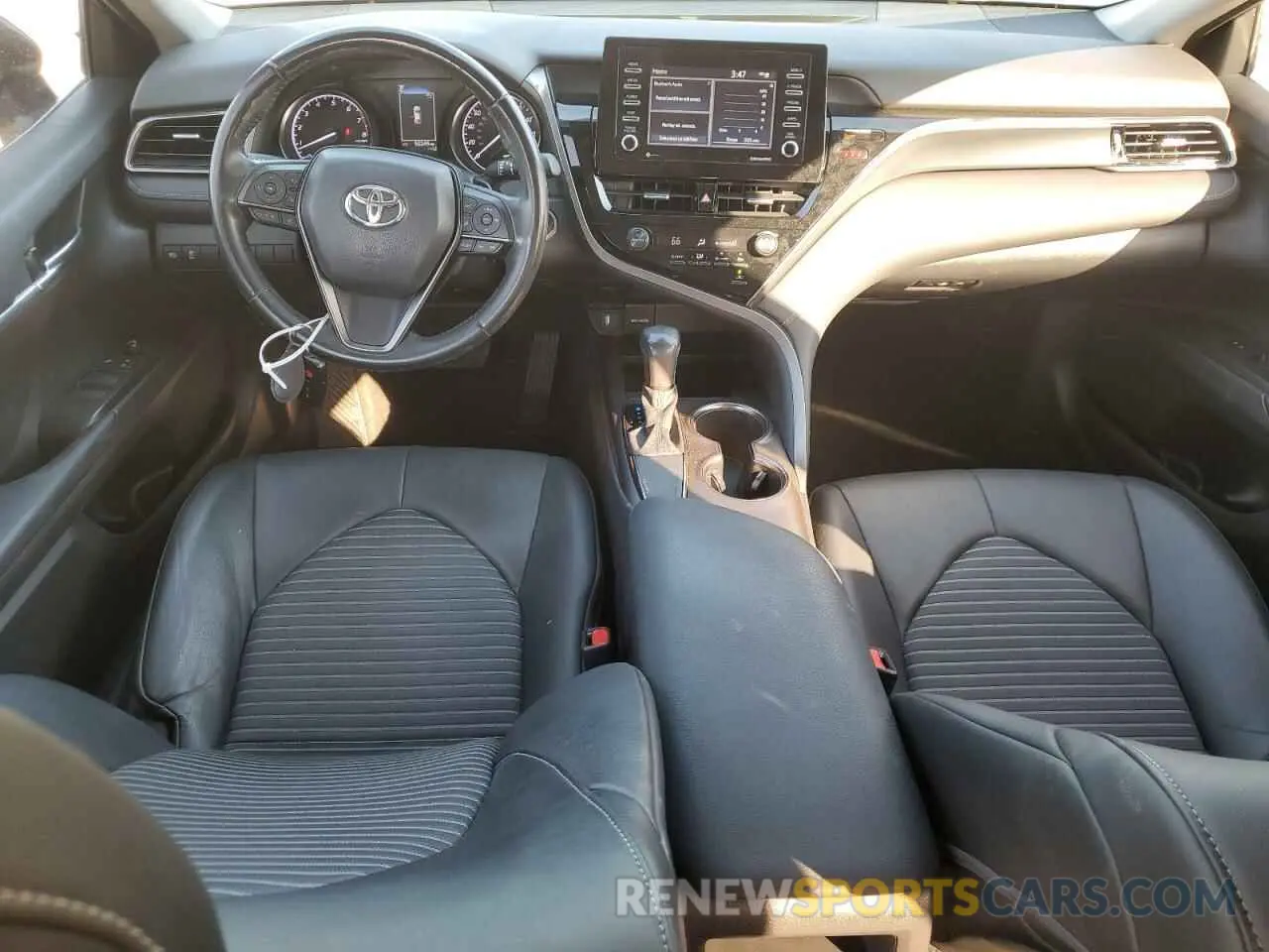 8 Фотография поврежденного автомобиля 4T1T11AK2MU551640 TOYOTA CAMRY 2021