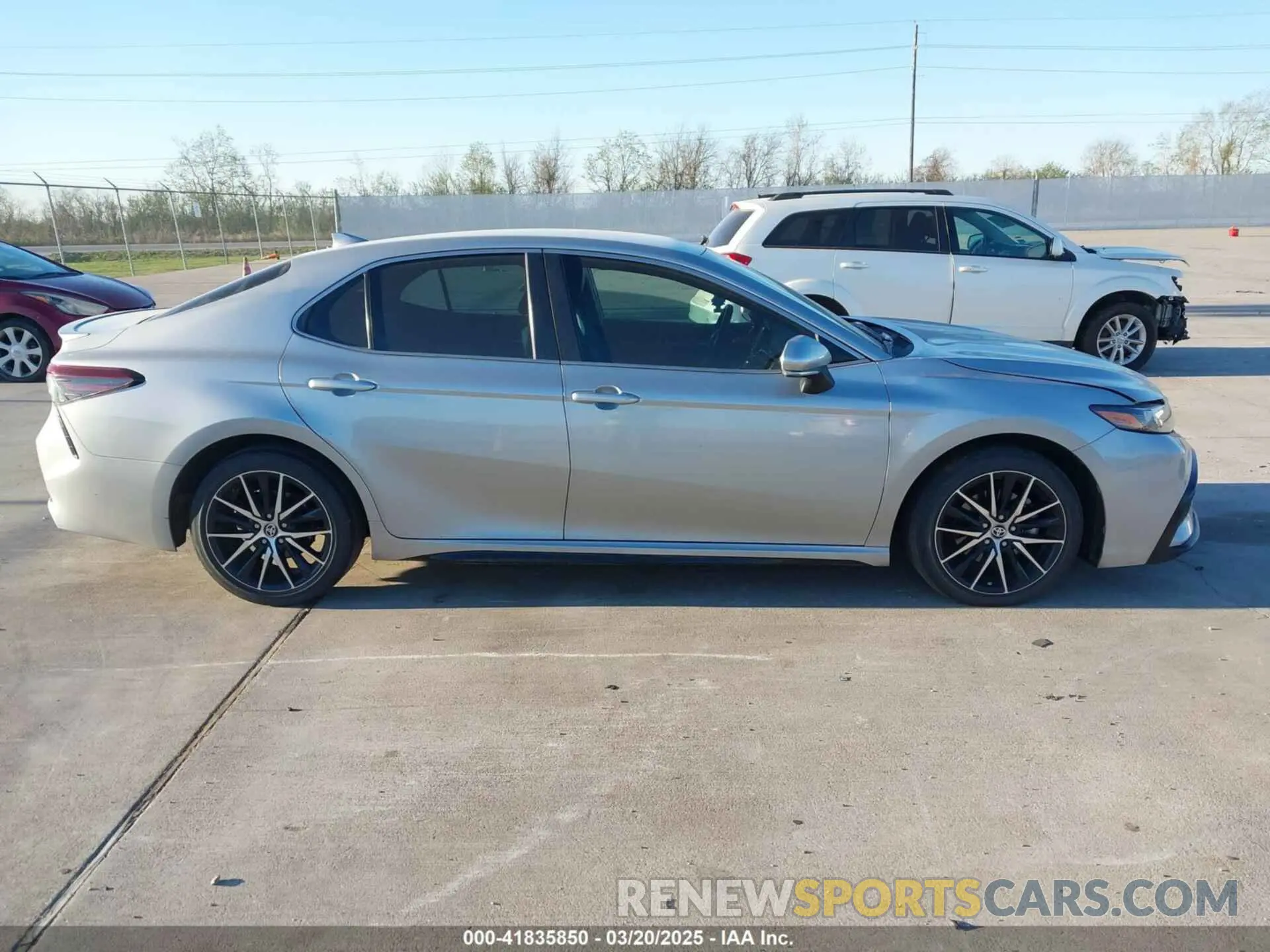 13 Photograph of a damaged car 4T1T11AK3MU431765 TOYOTA CAMRY 2021