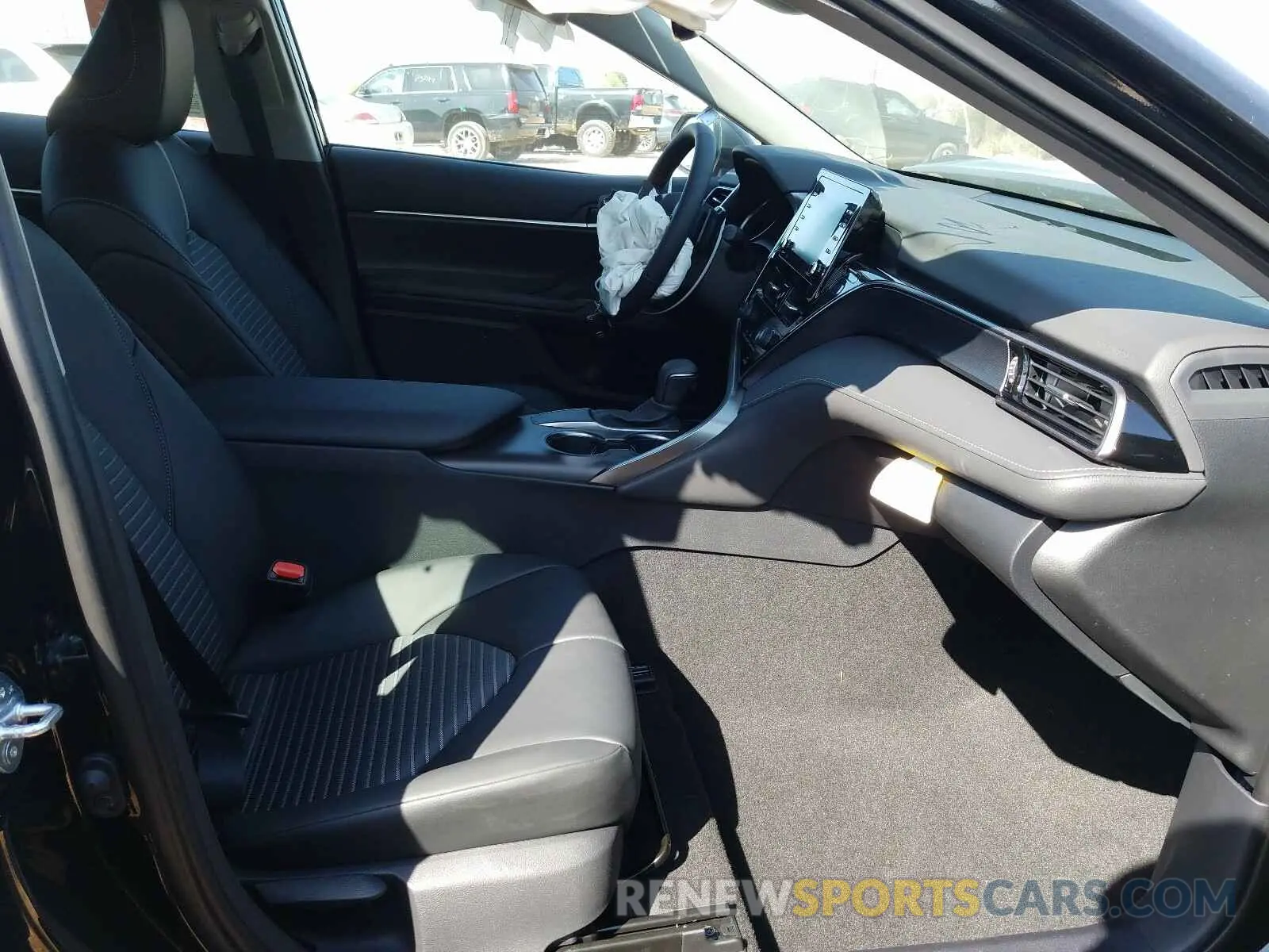 5 Photograph of a damaged car 4T1T11AK3MU535639 TOYOTA CAMRY 2021