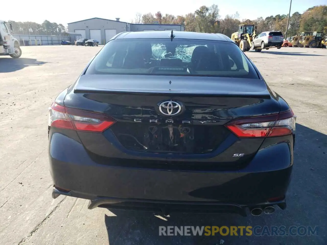 6 Photograph of a damaged car 4T1T11AK3MU565787 TOYOTA CAMRY 2021