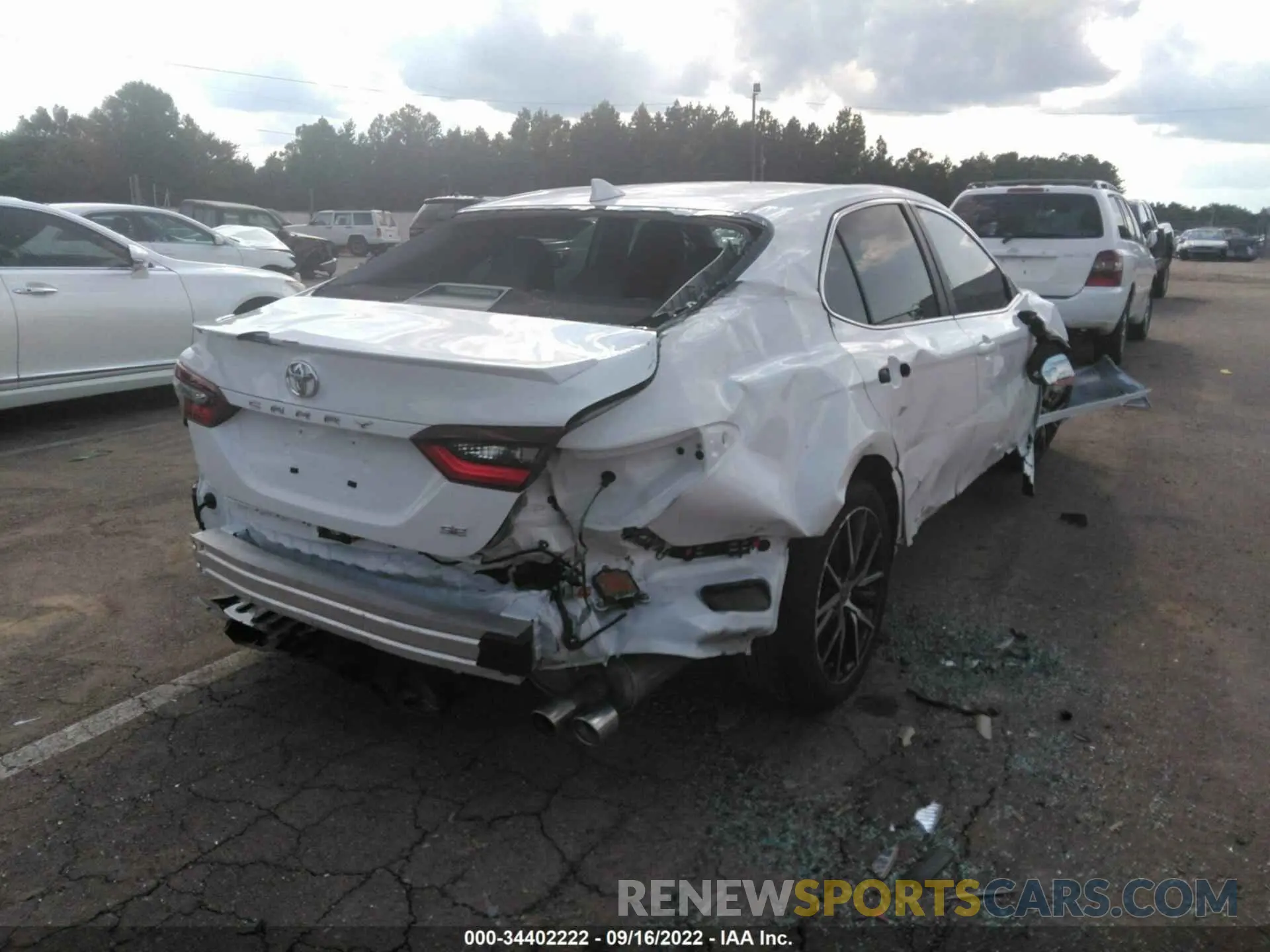 4 Фотография поврежденного автомобиля 4T1T11AK4MU430043 TOYOTA CAMRY 2021