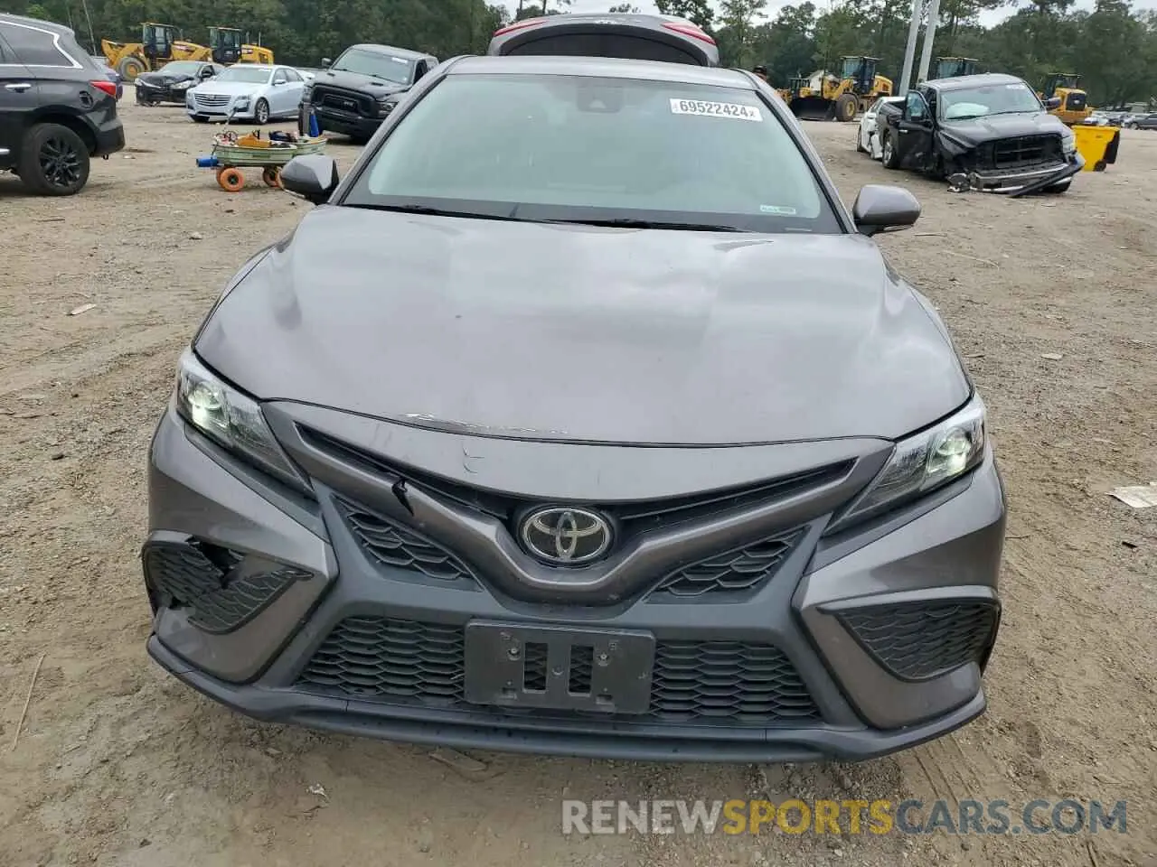 5 Photograph of a damaged car 4T1T11AK4MU440121 TOYOTA CAMRY 2021
