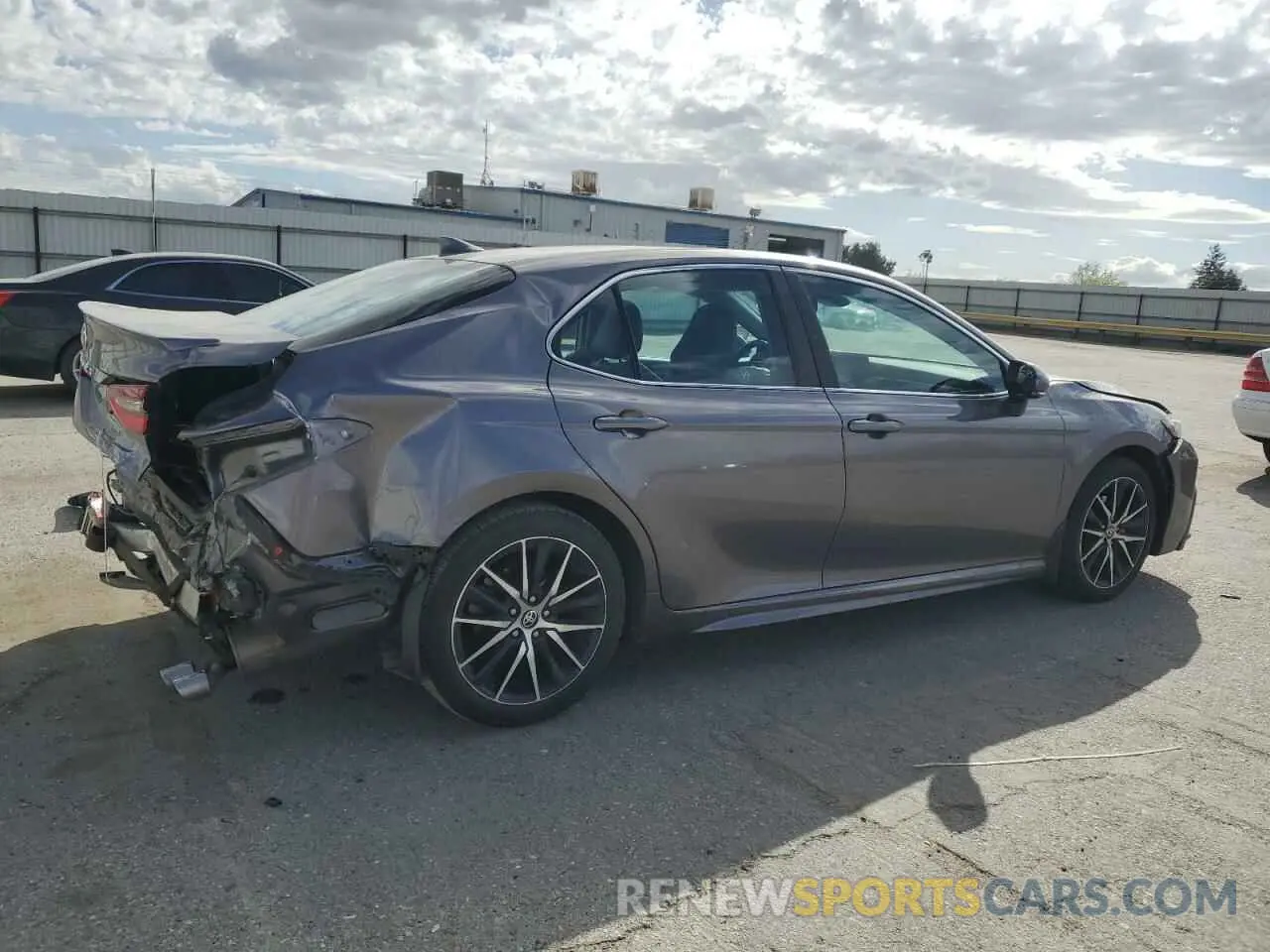 3 Photograph of a damaged car 4T1T11AK4MU495099 TOYOTA CAMRY 2021