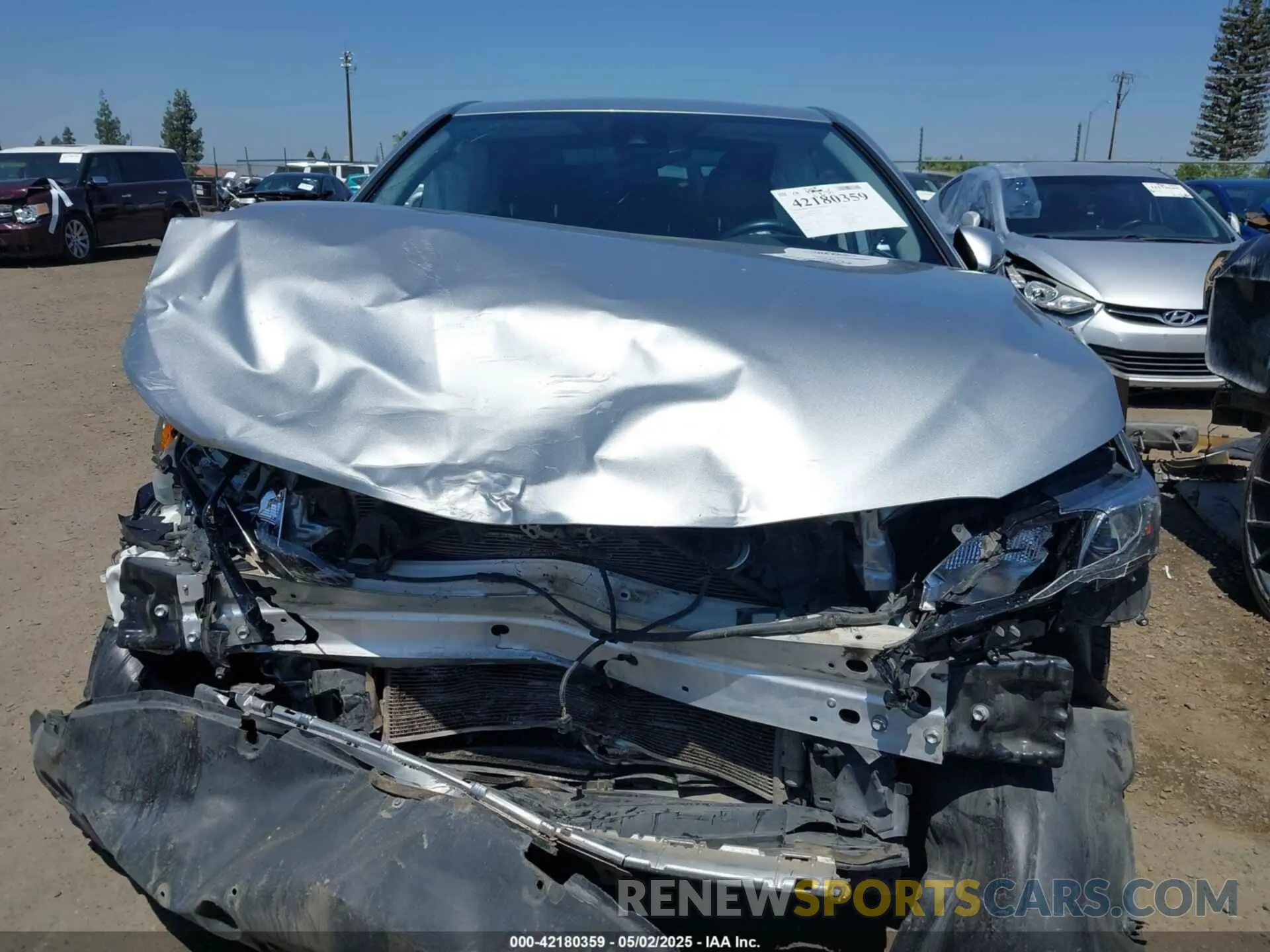 12 Photograph of a damaged car 4T1T11AK4MU532359 TOYOTA CAMRY 2021