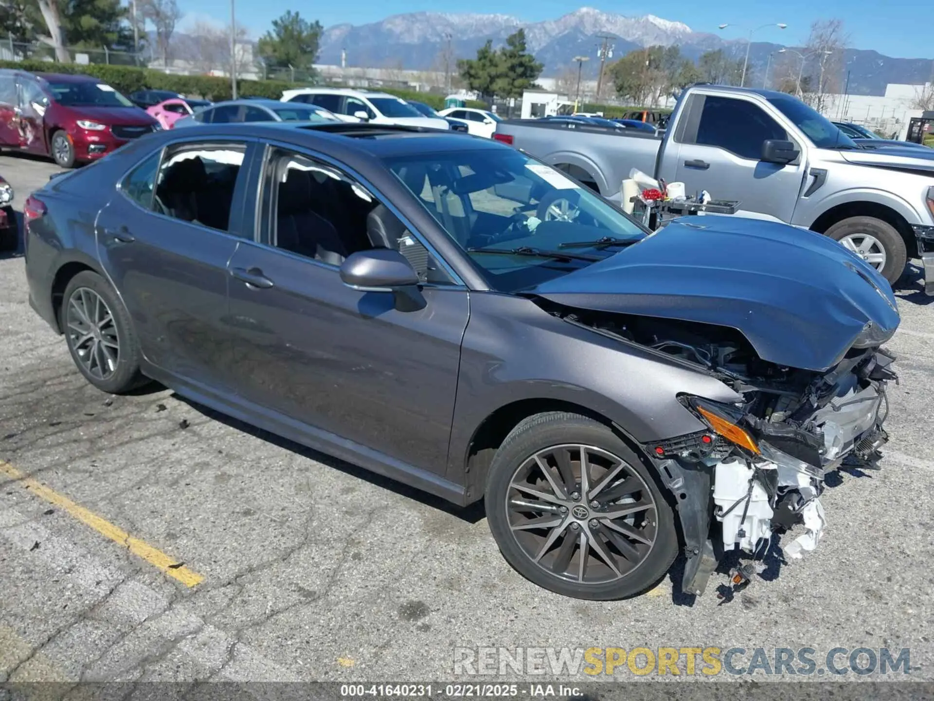 1 Photograph of a damaged car 4T1T11AK4MU568827 TOYOTA CAMRY 2021