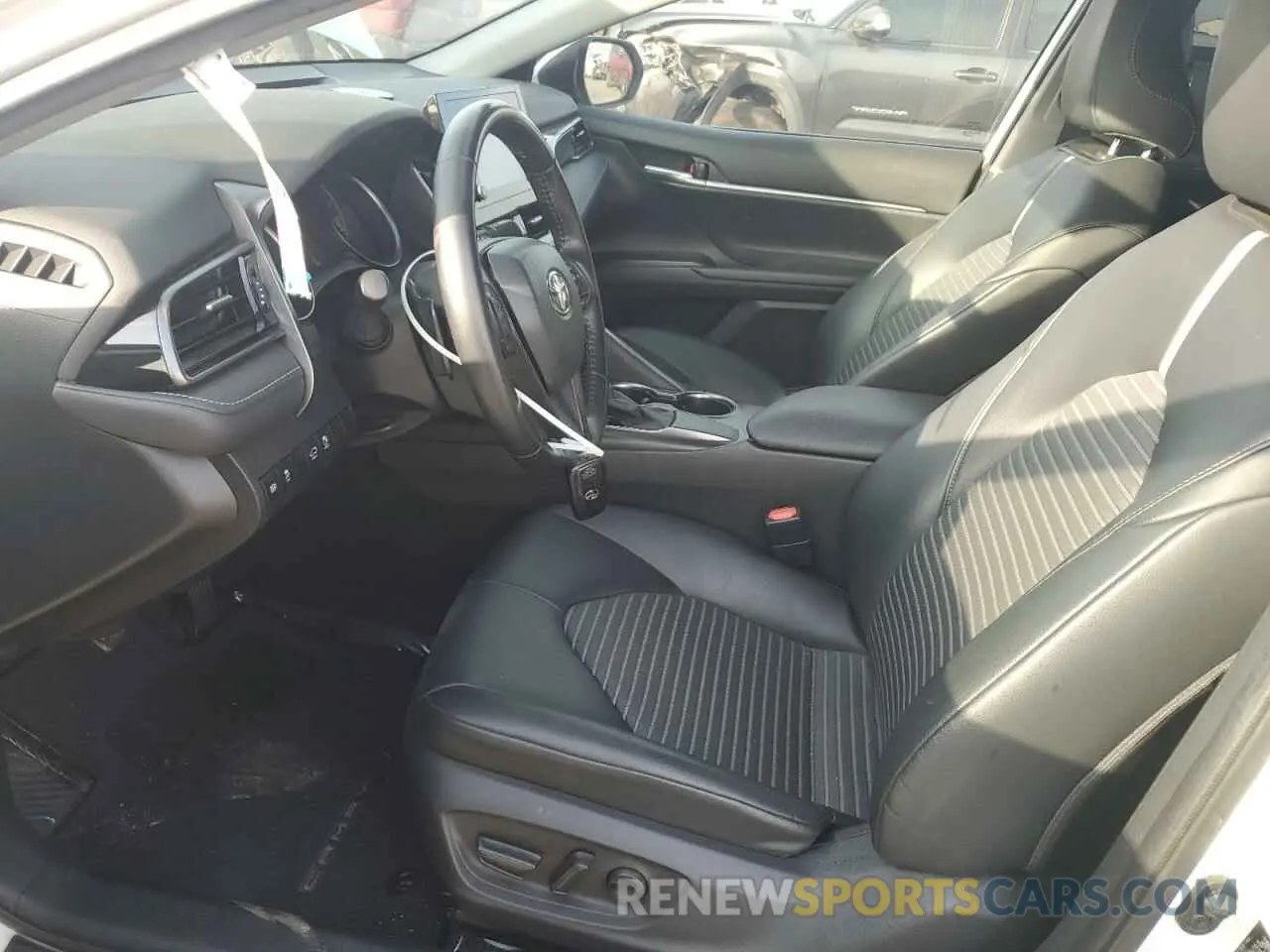 7 Фотография поврежденного автомобиля 4T1T11AK5MU432626 TOYOTA CAMRY 2021