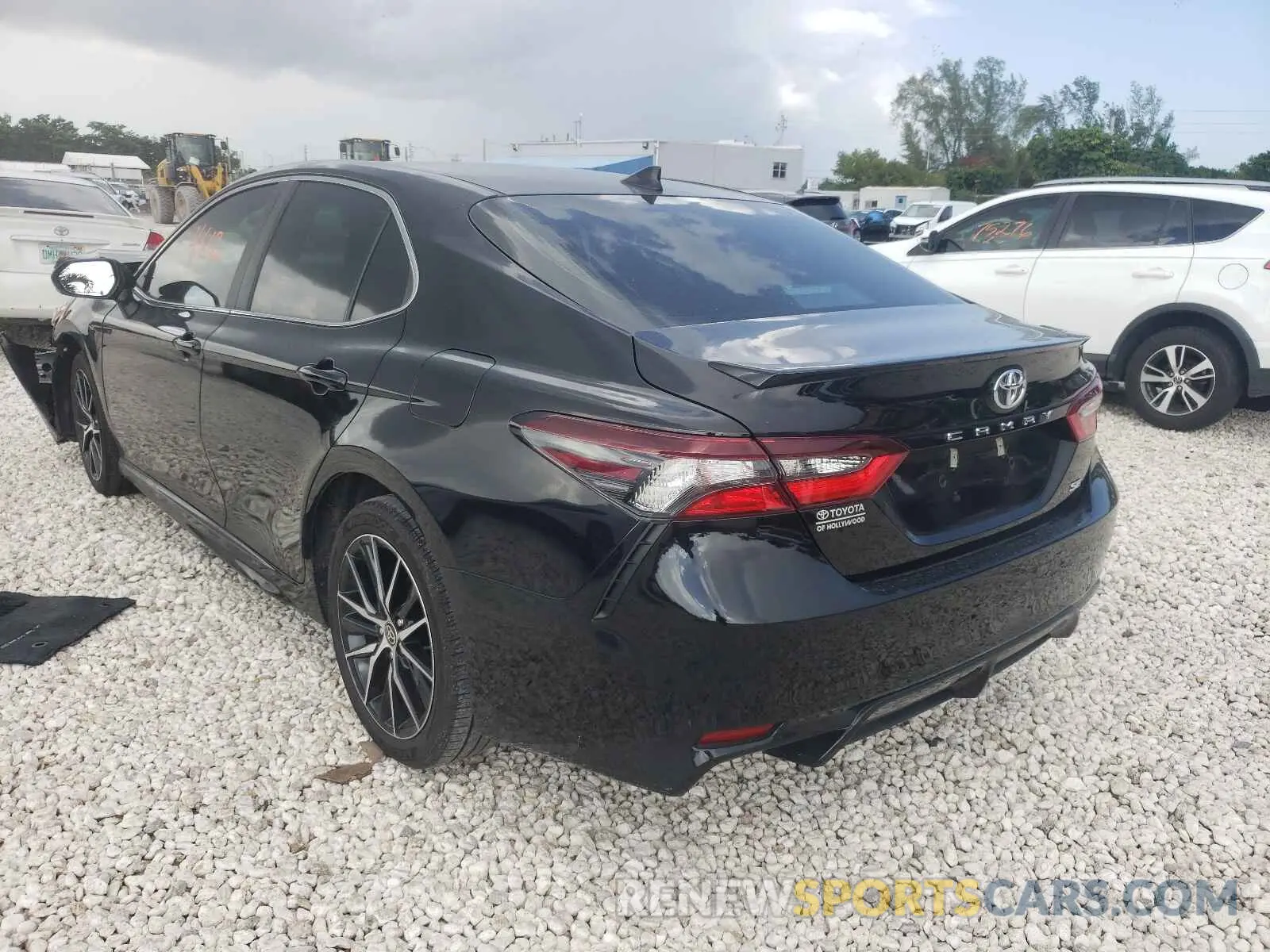 3 Photograph of a damaged car 4T1T11AK5MU448549 TOYOTA CAMRY 2021