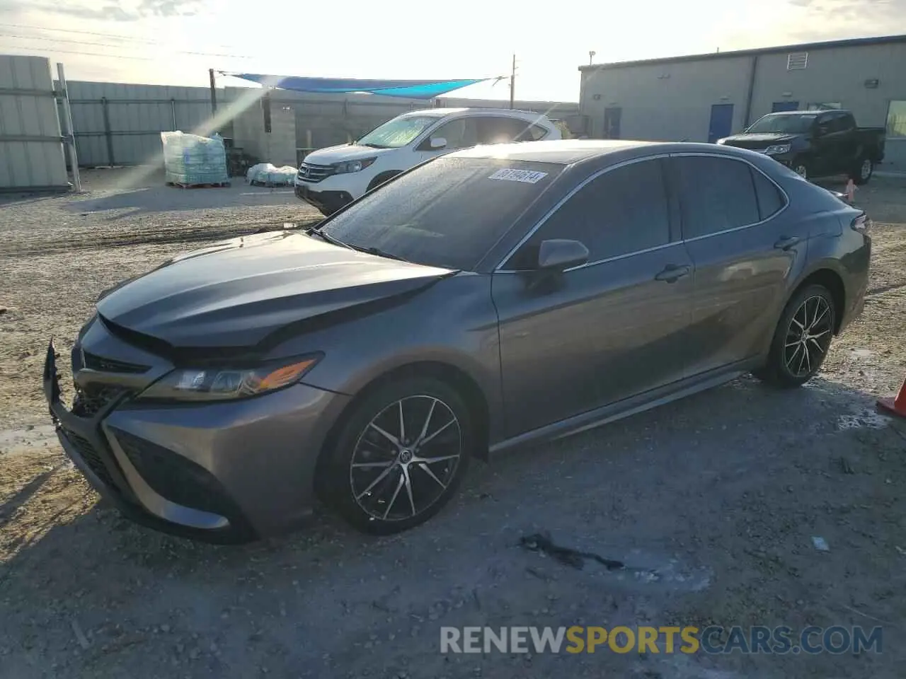 1 Фотография поврежденного автомобиля 4T1T11AK5MU519118 TOYOTA CAMRY 2021