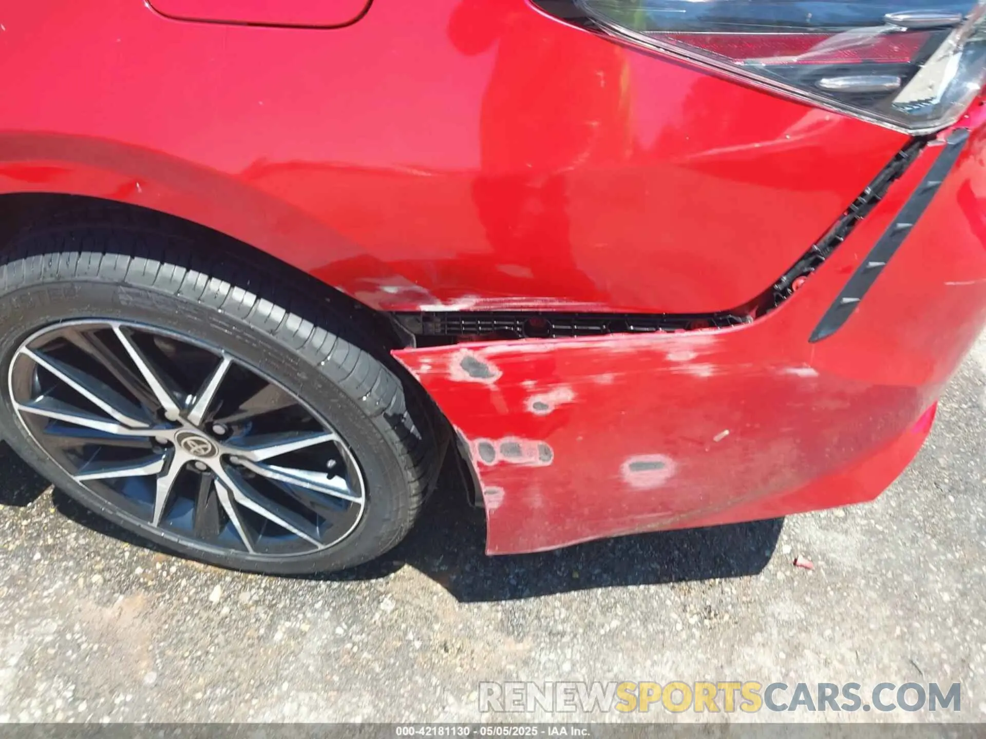 15 Photograph of a damaged car 4T1T11AK6MU438001 TOYOTA CAMRY 2021