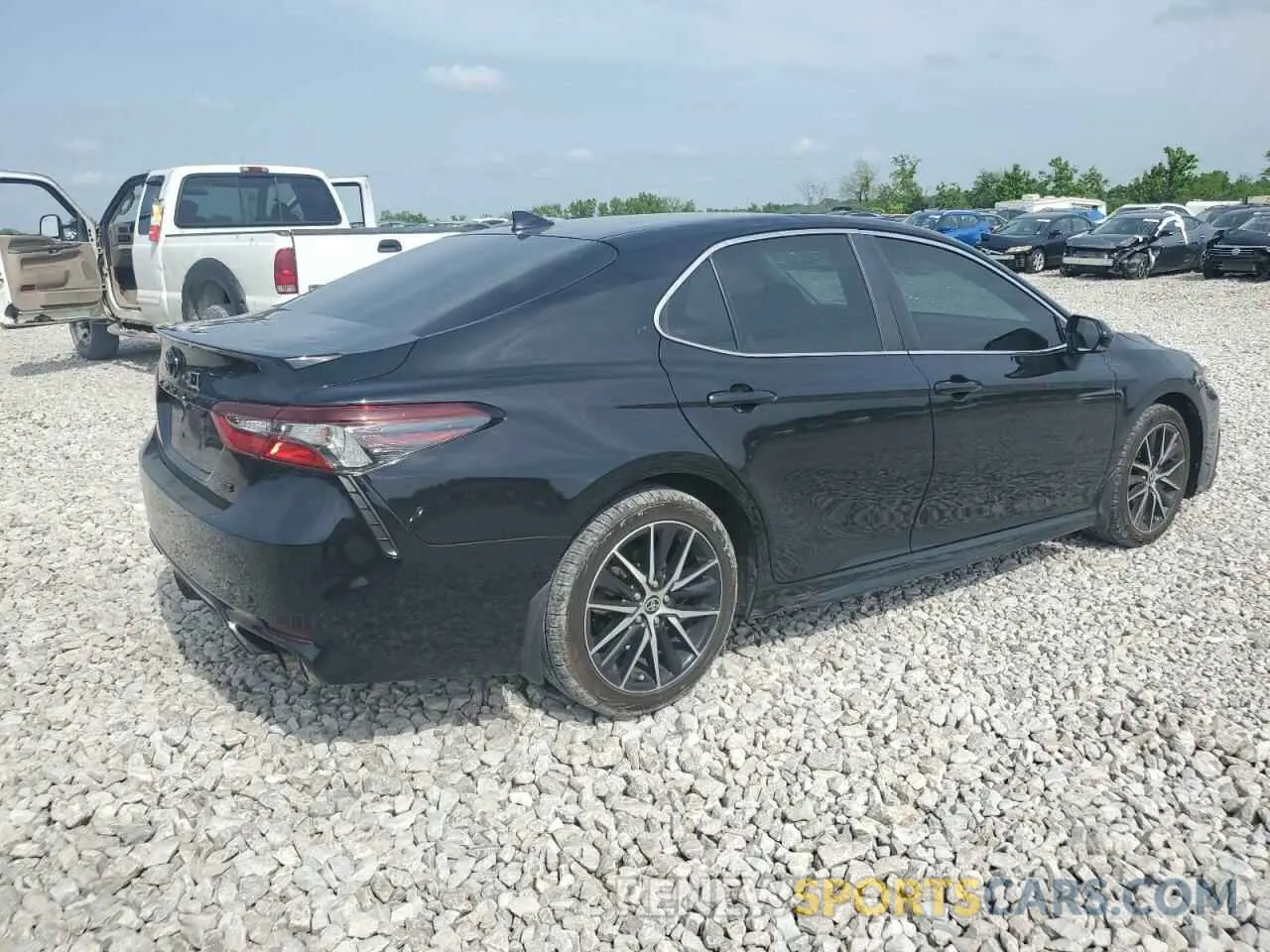 3 Photograph of a damaged car 4T1T11AK6MU441254 TOYOTA CAMRY 2021