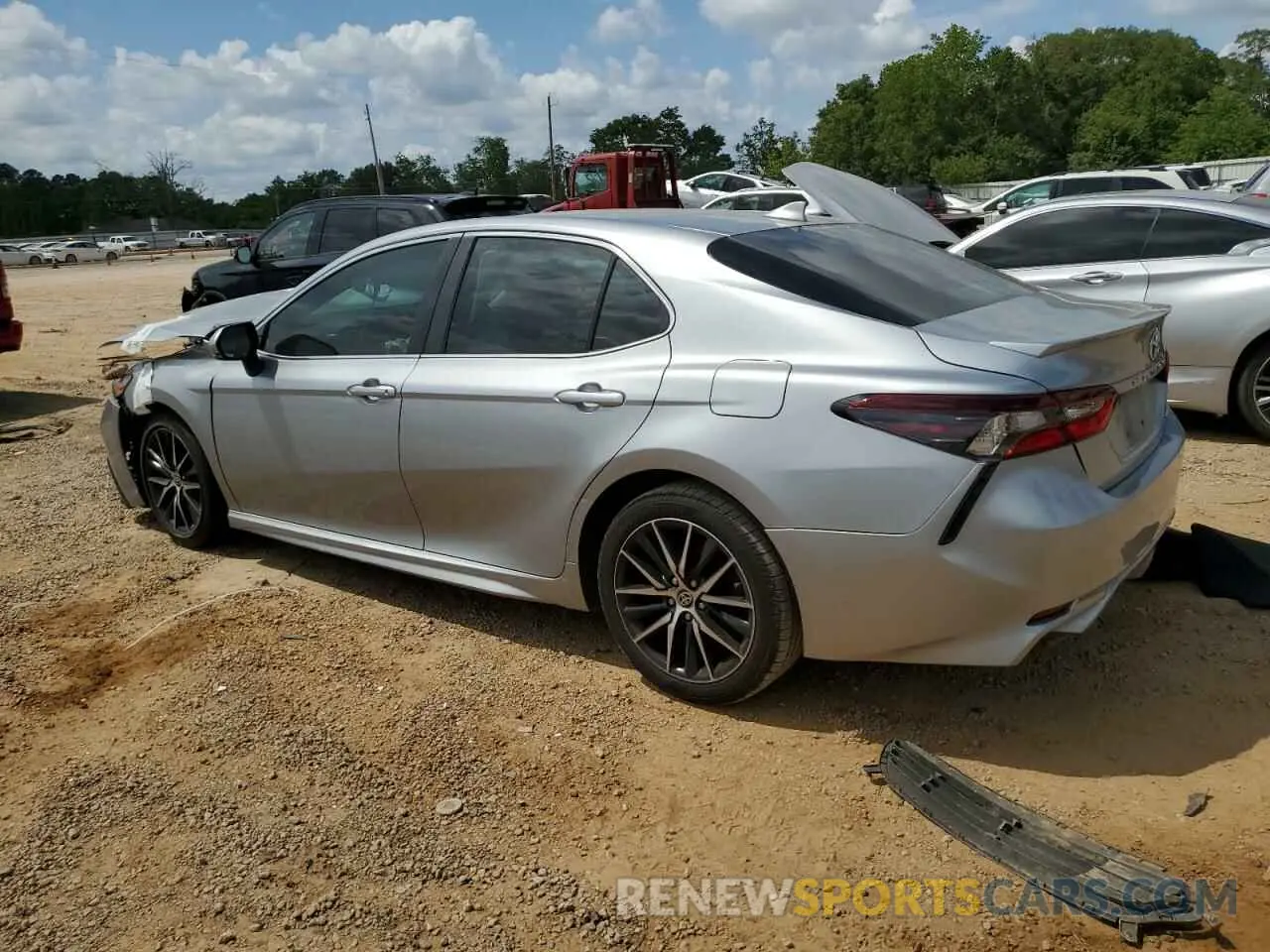 2 Photograph of a damaged car 4T1T11AK6MU589811 TOYOTA CAMRY 2021
