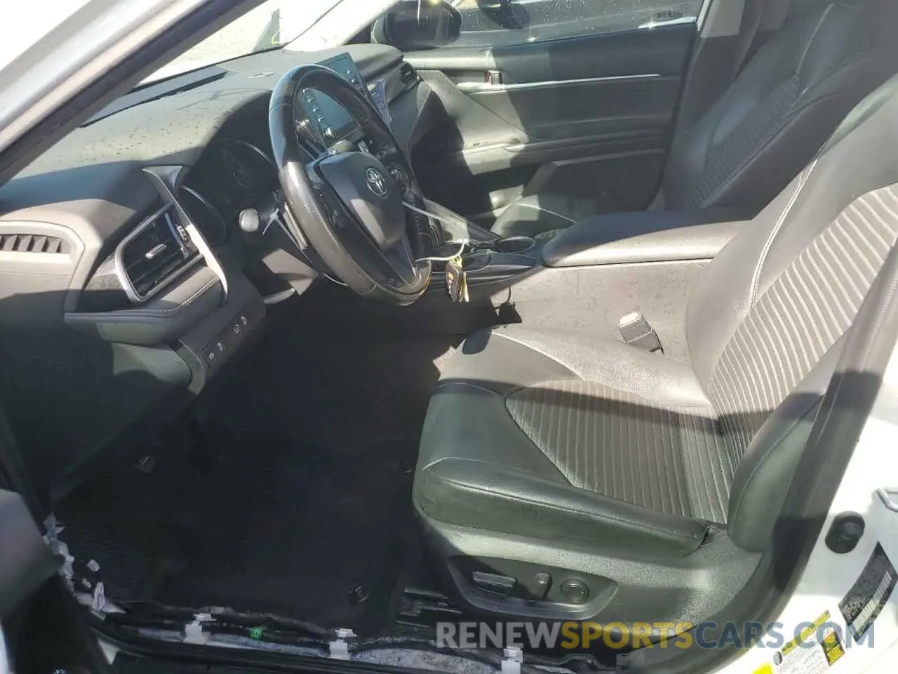 7 Photograph of a damaged car 4T1T11AK7MU477616 TOYOTA CAMRY 2021