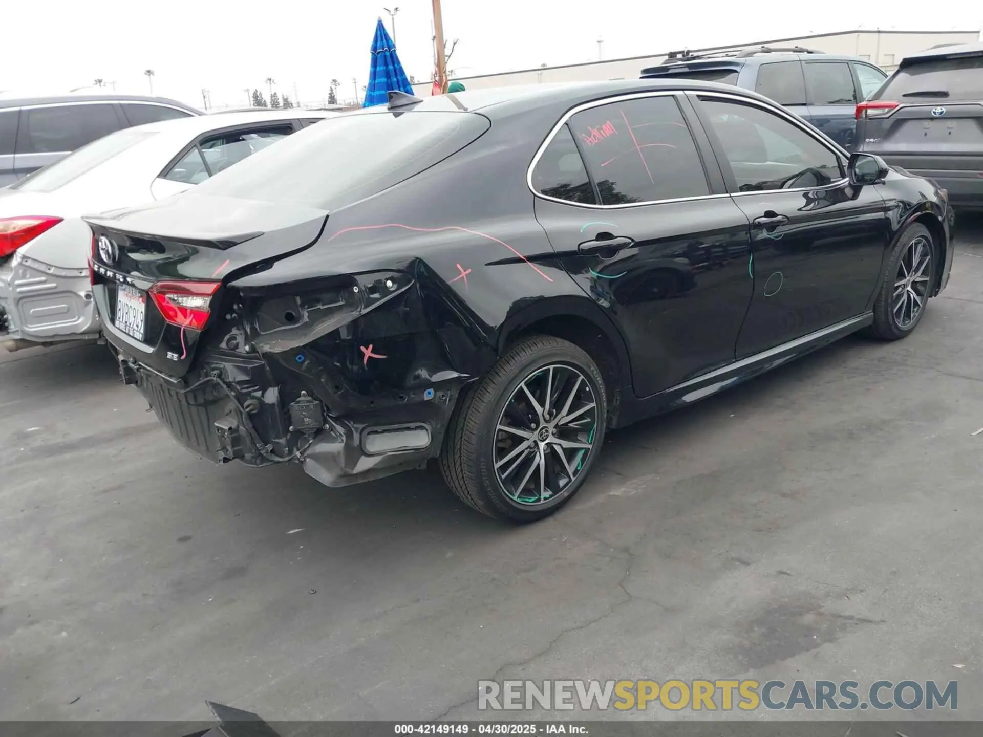4 Photograph of a damaged car 4T1T11AK7MU546224 TOYOTA CAMRY 2021
