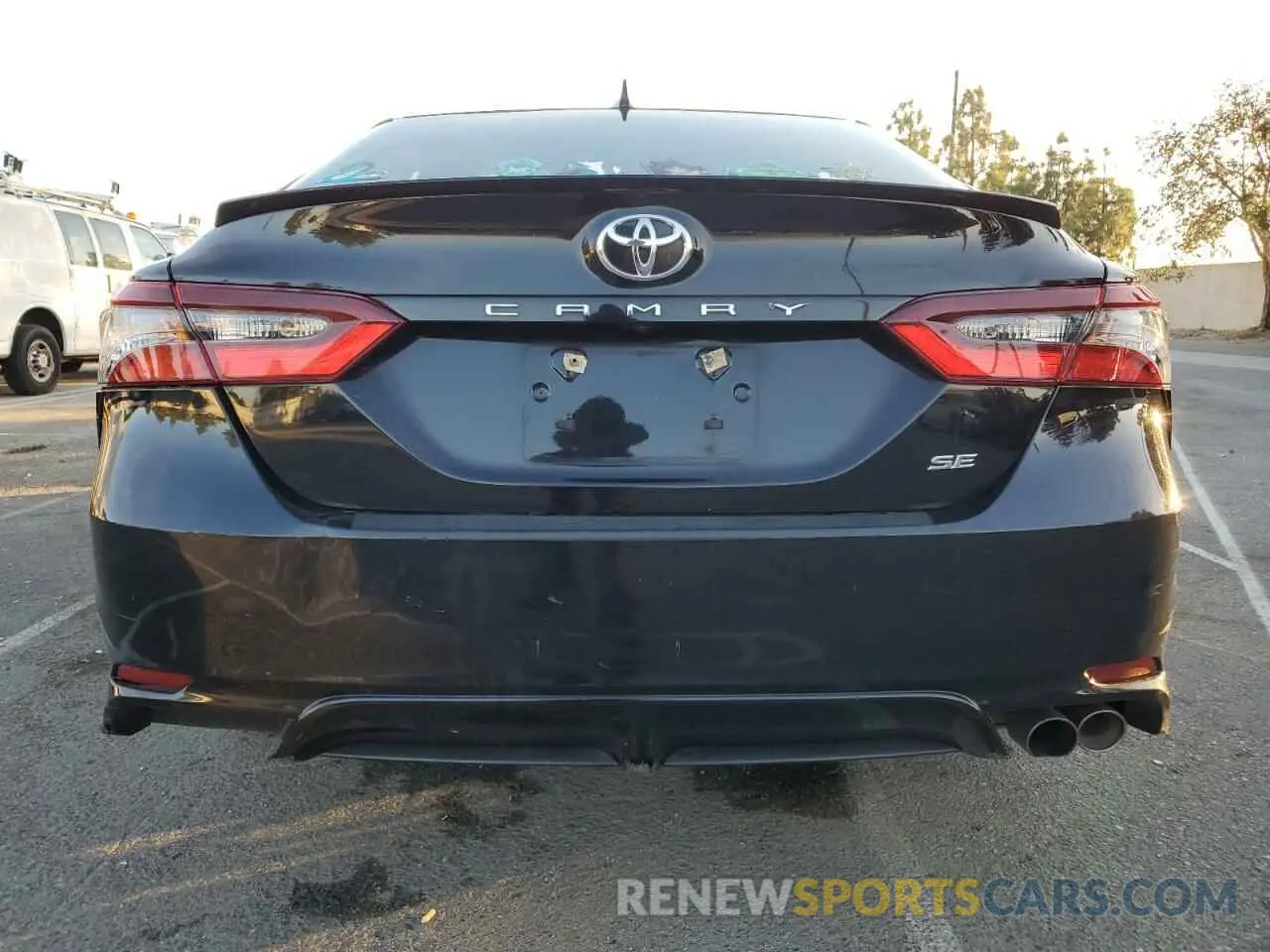 6 Photograph of a damaged car 4T1T11AK8MU431261 TOYOTA CAMRY 2021