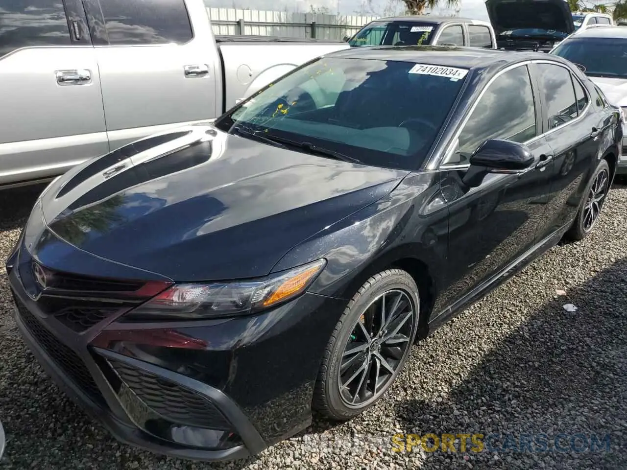 1 Photograph of a damaged car 4T1T11AK8MU529948 TOYOTA CAMRY 2021