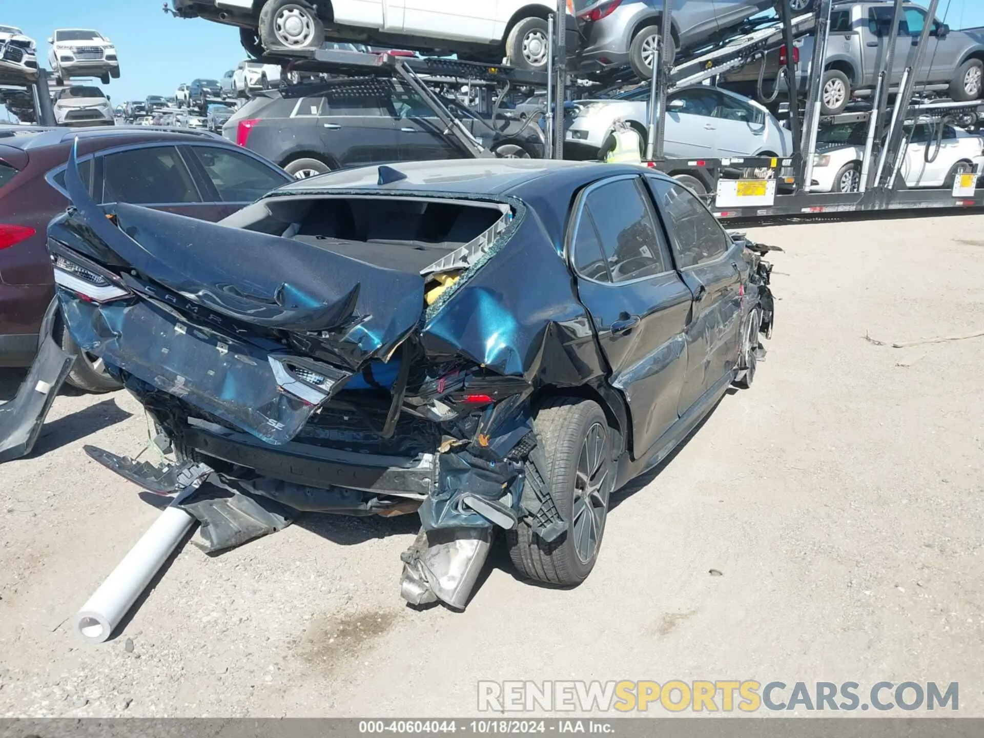 4 Photograph of a damaged car 4T1T11AKXMU580562 TOYOTA CAMRY 2021
