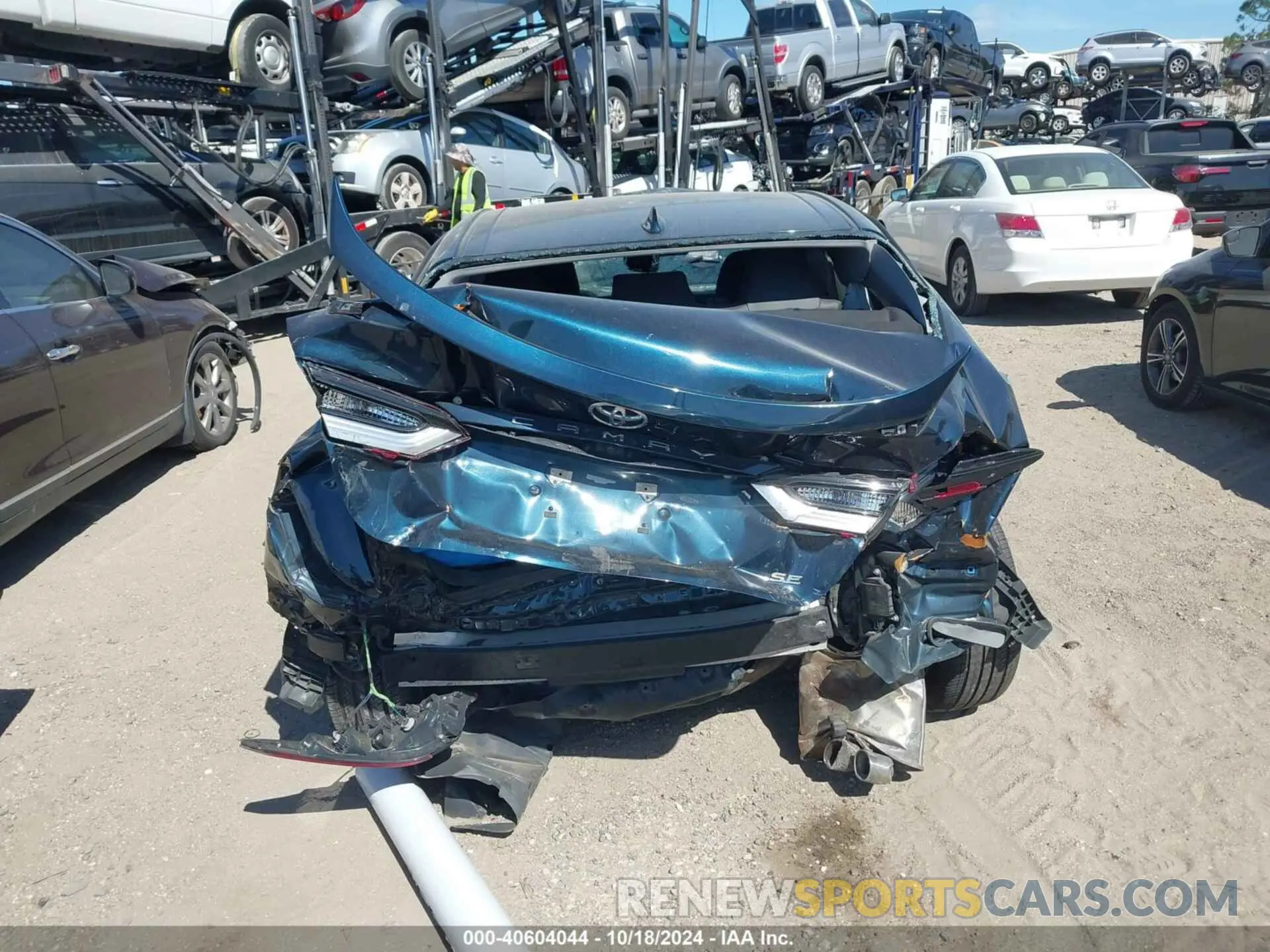 6 Photograph of a damaged car 4T1T11AKXMU580562 TOYOTA CAMRY 2021