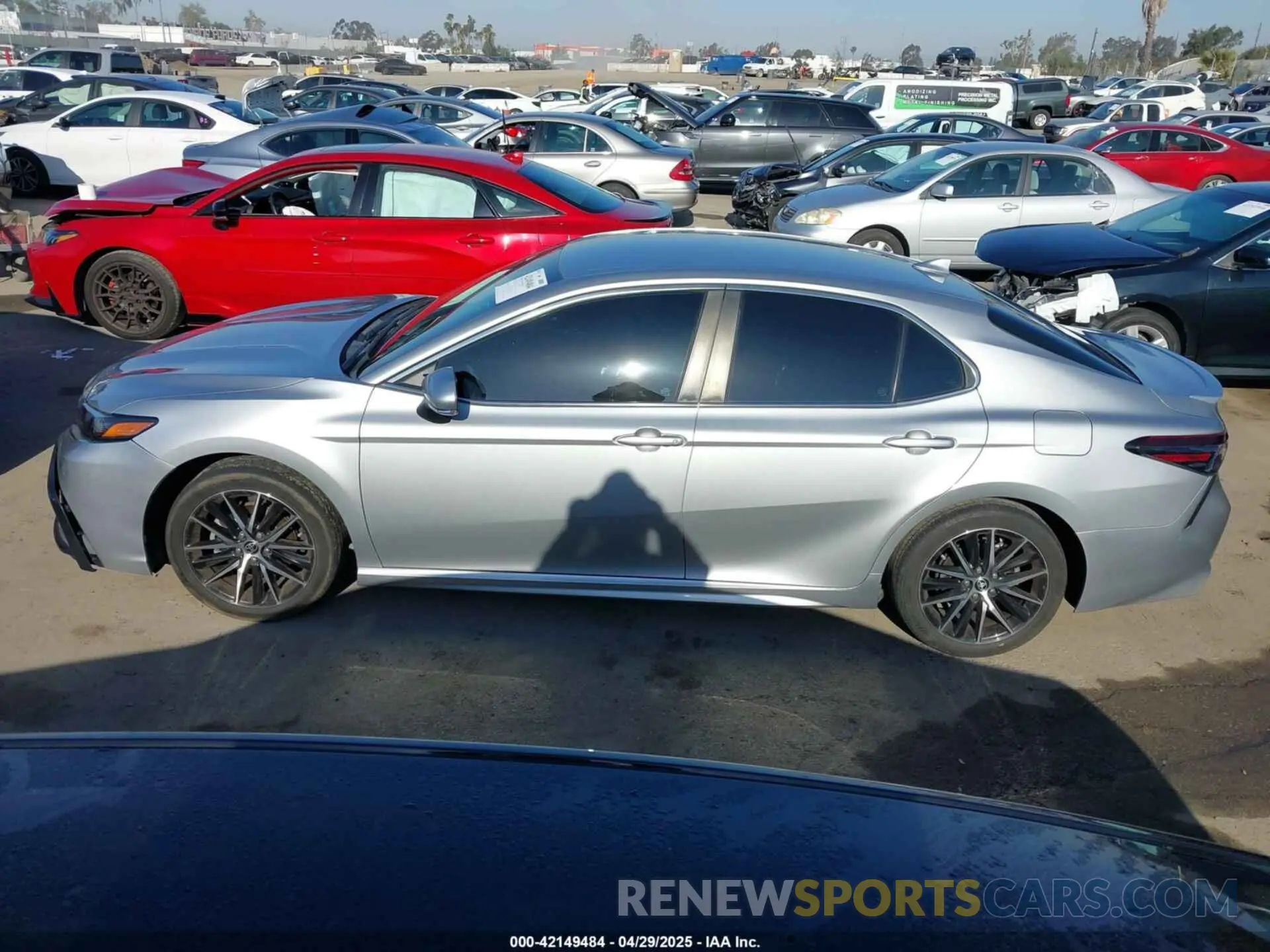 14 Photograph of a damaged car 4T1T11BK1MU041620 TOYOTA CAMRY 2021