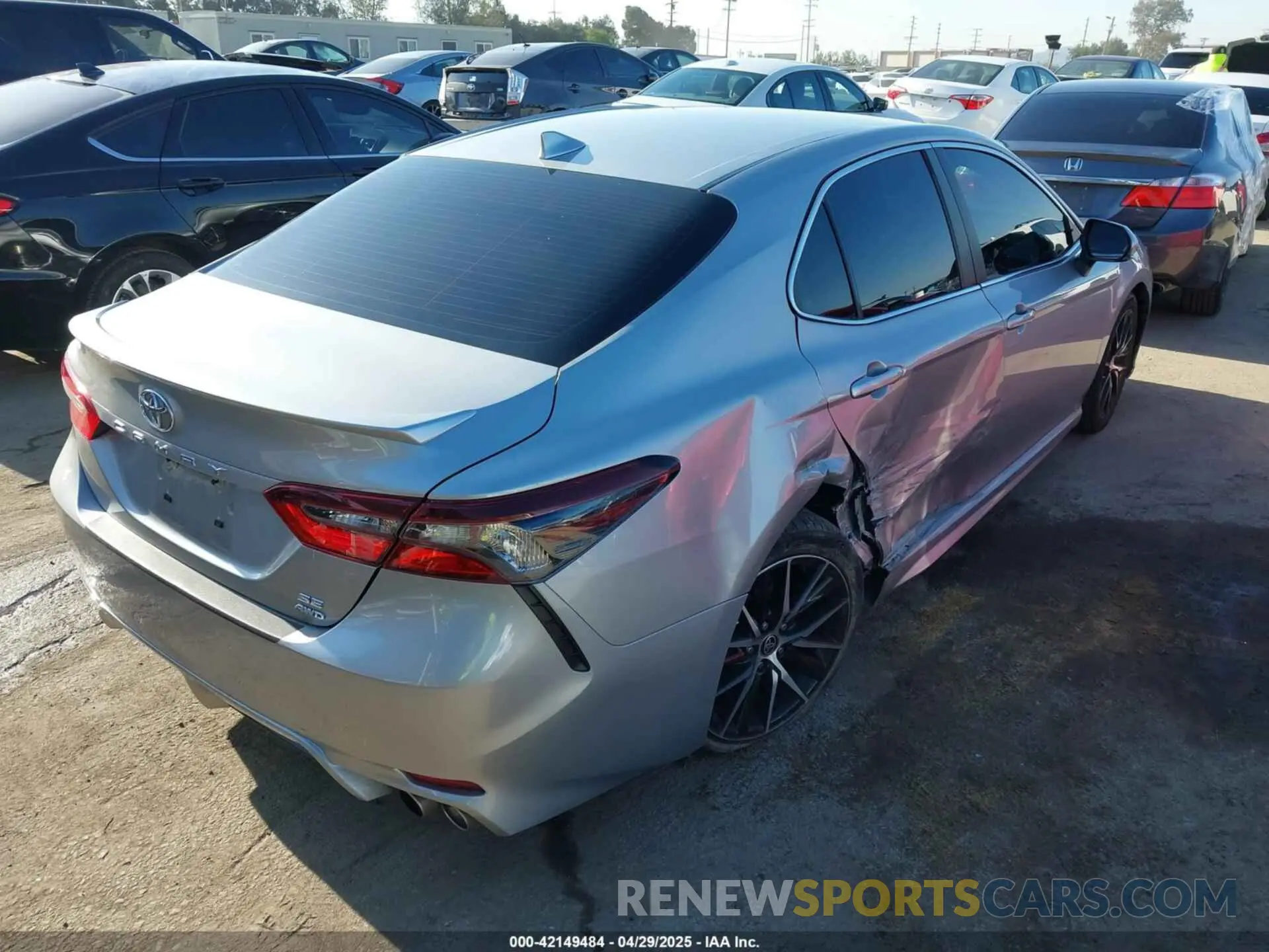 4 Photograph of a damaged car 4T1T11BK1MU041620 TOYOTA CAMRY 2021