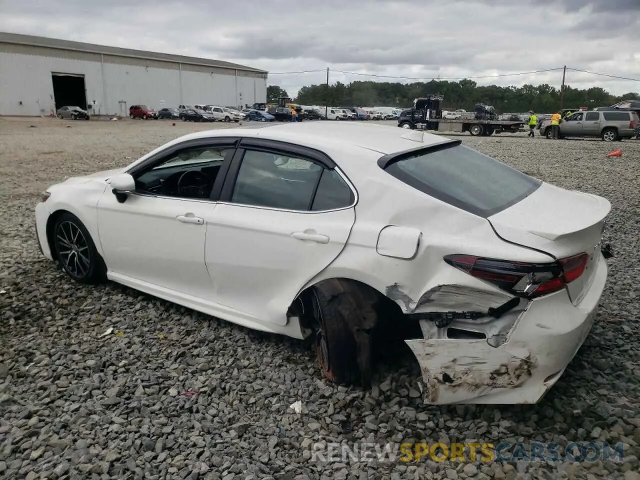 2 Photograph of a damaged car 4T1T11BK2MU025670 TOYOTA CAMRY 2021