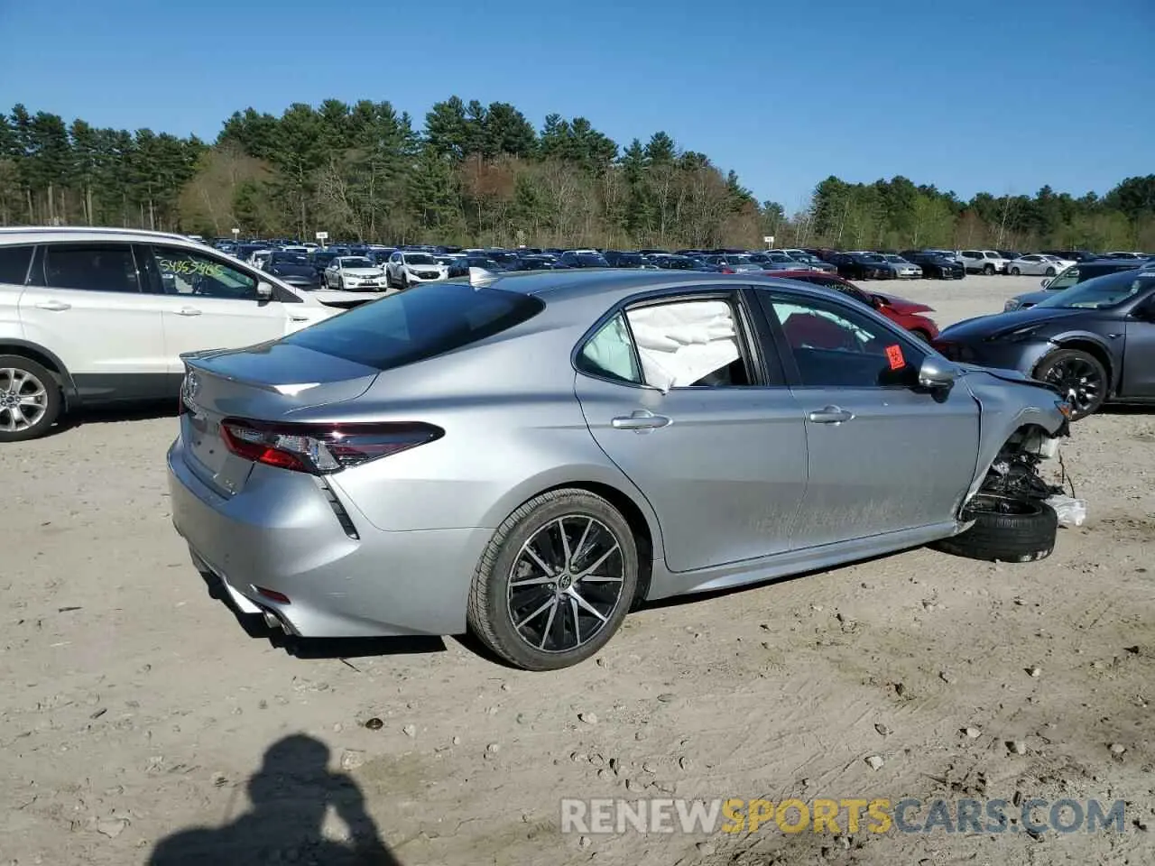 3 Фотография поврежденного автомобиля 4T1T11BK5MU023492 TOYOTA CAMRY 2021