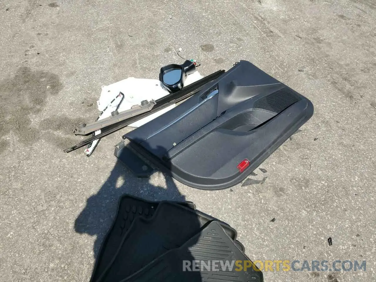 14 Photograph of a damaged car 4T1T11BK5MU045539 TOYOTA CAMRY 2021