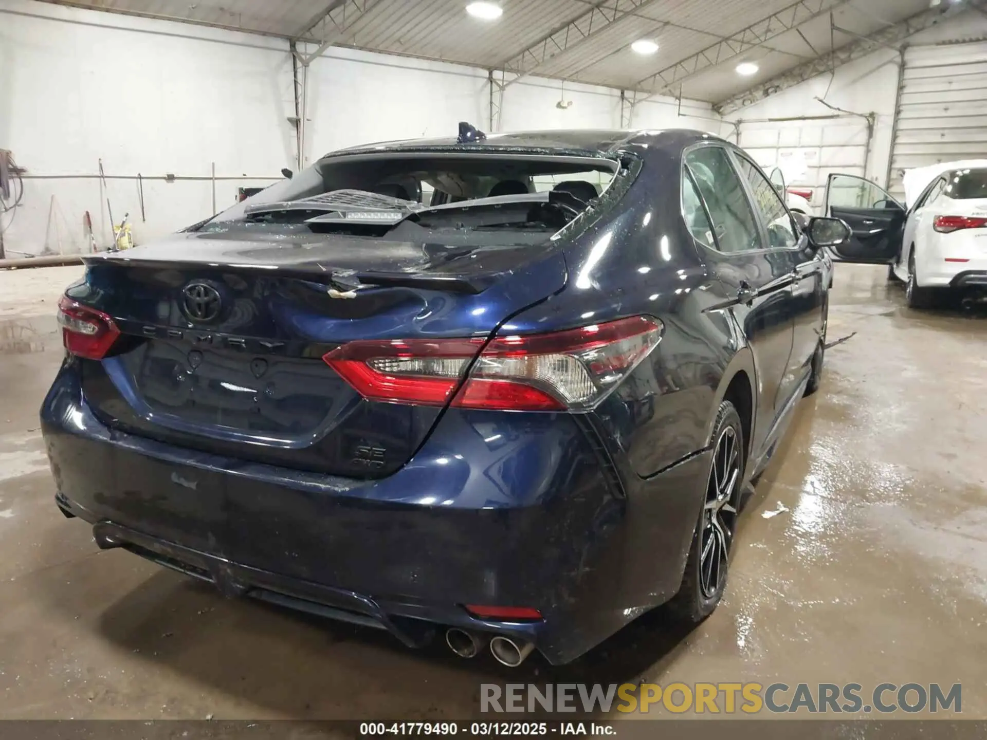 4 Фотография поврежденного автомобиля 4T1T11BK8MU041159 TOYOTA CAMRY 2021