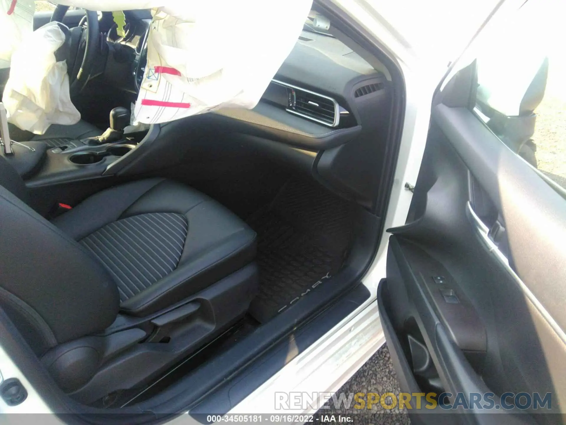 5 Photograph of a damaged car 4T1T11BKXMU021561 TOYOTA CAMRY 2021