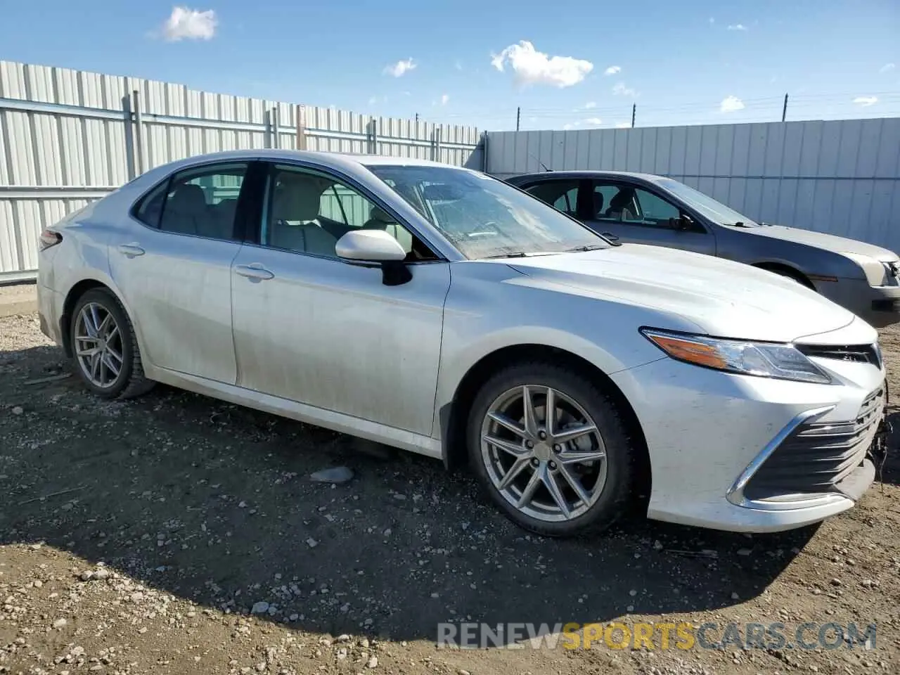 4 Фотография поврежденного автомобиля 4T1B21HK5NU017662 TOYOTA CAMRY 2022