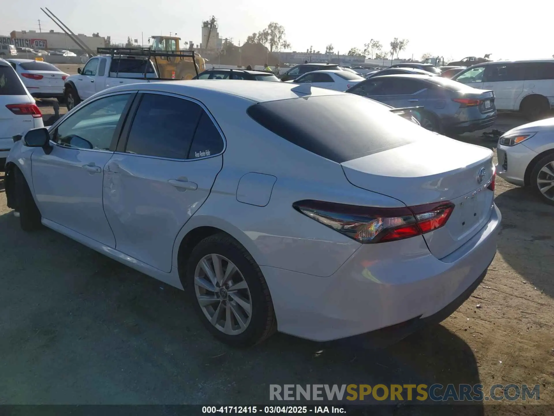 3 Фотография поврежденного автомобиля 4T1C11AK0NU054586 TOYOTA CAMRY 2022