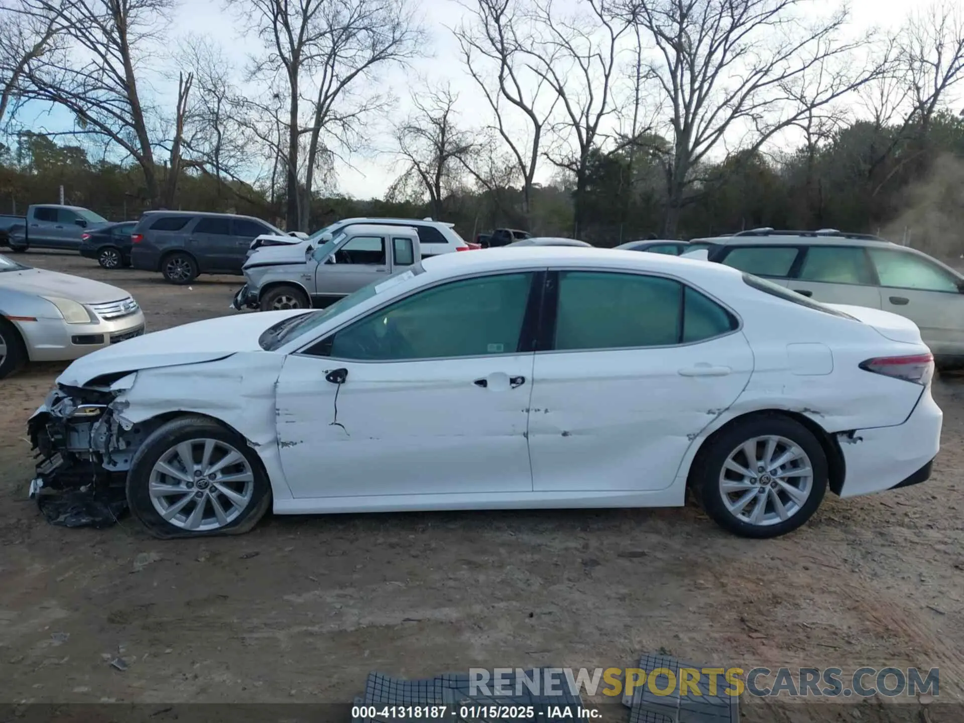 14 Фотография поврежденного автомобиля 4T1C11AK0NU063417 TOYOTA CAMRY 2022