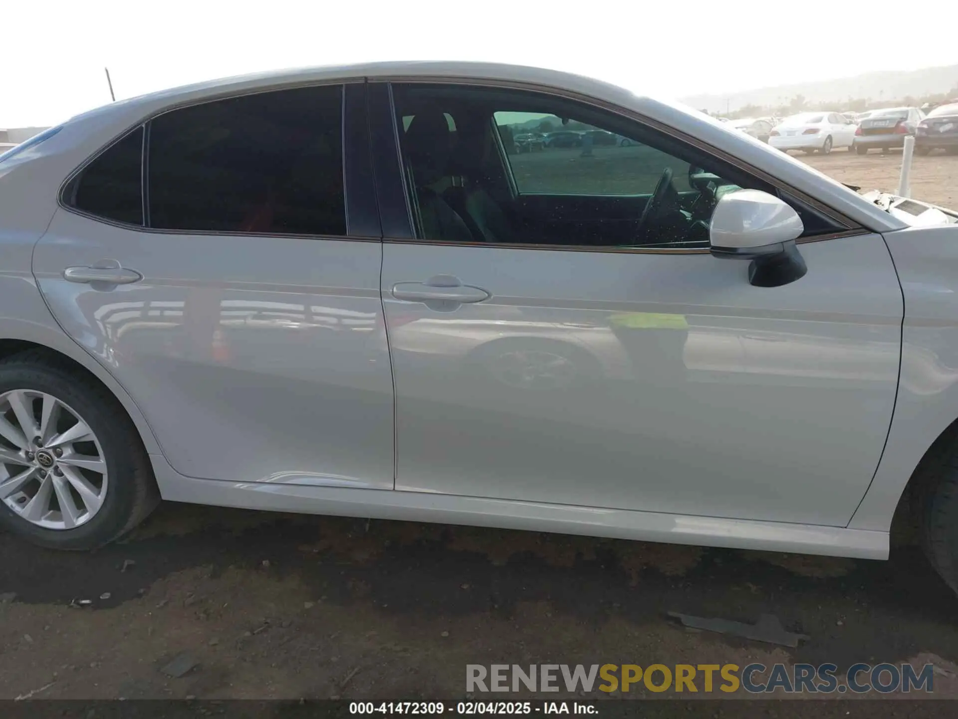 14 Photograph of a damaged car 4T1C11AK0NU068424 TOYOTA CAMRY 2022