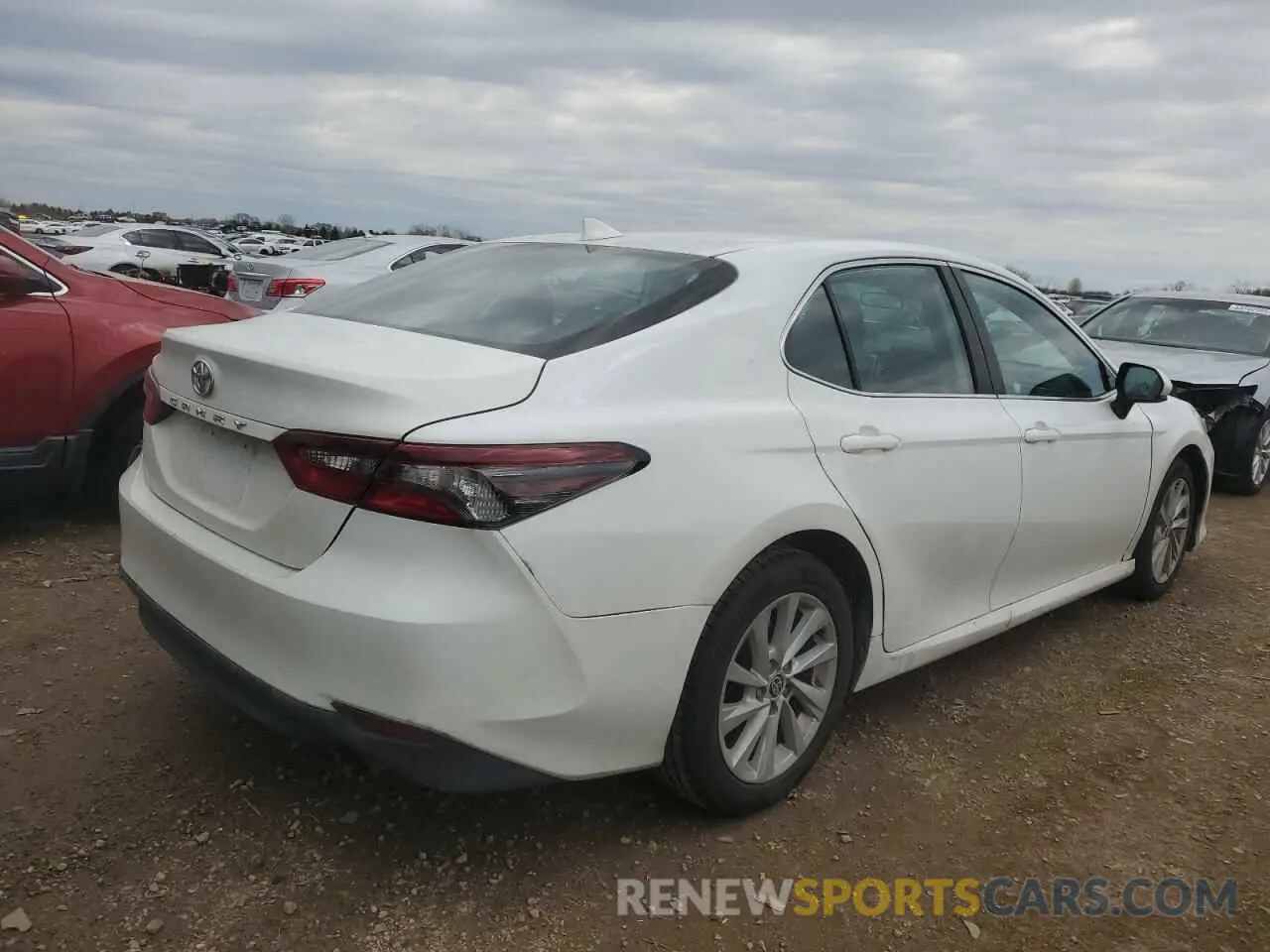 3 Photograph of a damaged car 4T1C11AK0NU638065 TOYOTA CAMRY 2022