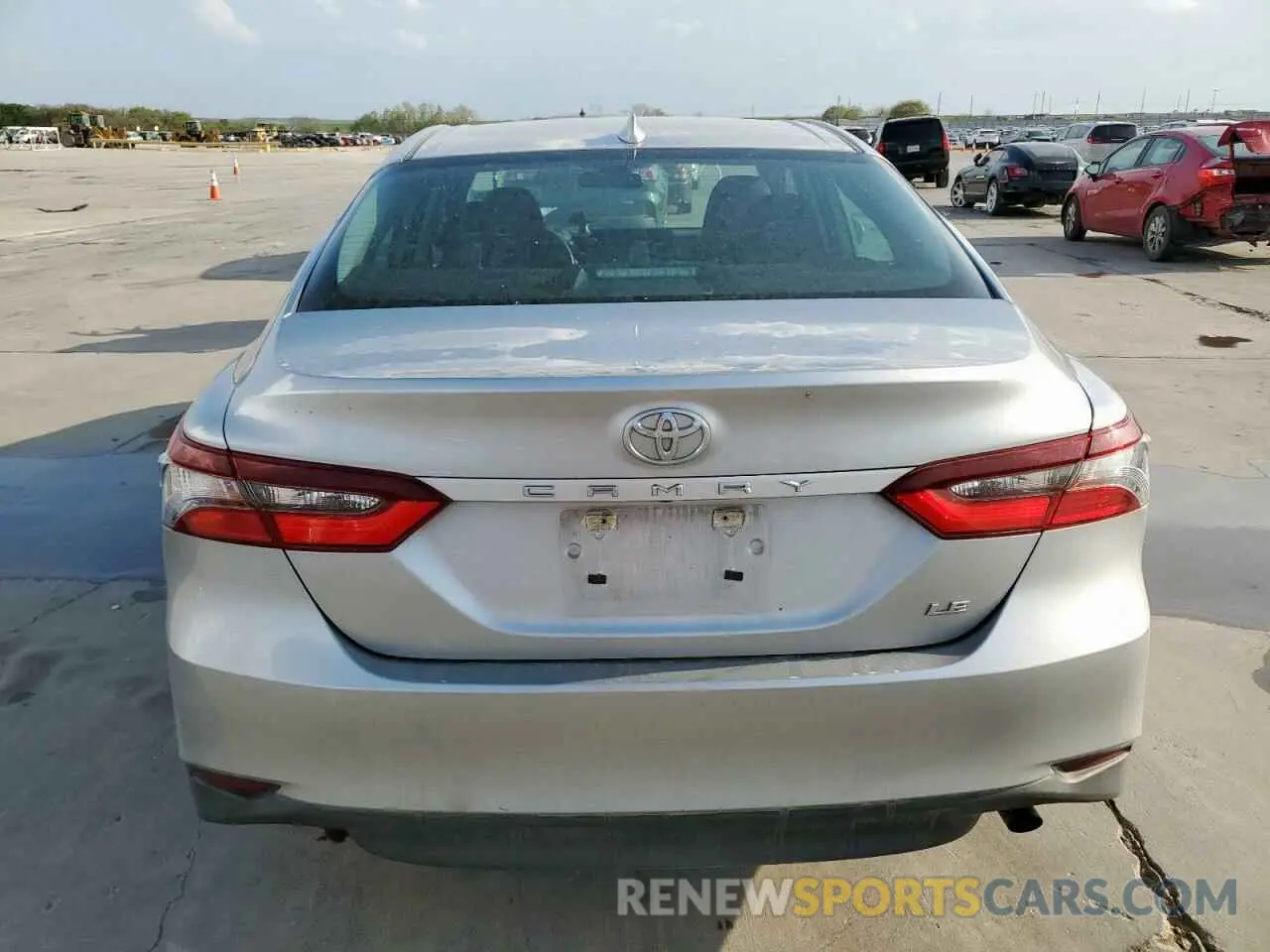 6 Photograph of a damaged car 4T1C11AK0NU666190 TOYOTA CAMRY 2022