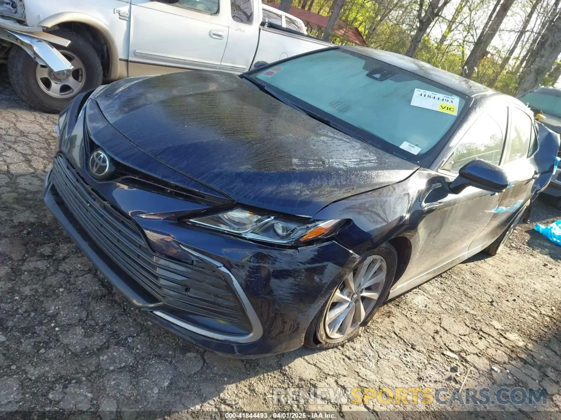 2 Фотография поврежденного автомобиля 4T1C11AK0NU674001 TOYOTA CAMRY 2022