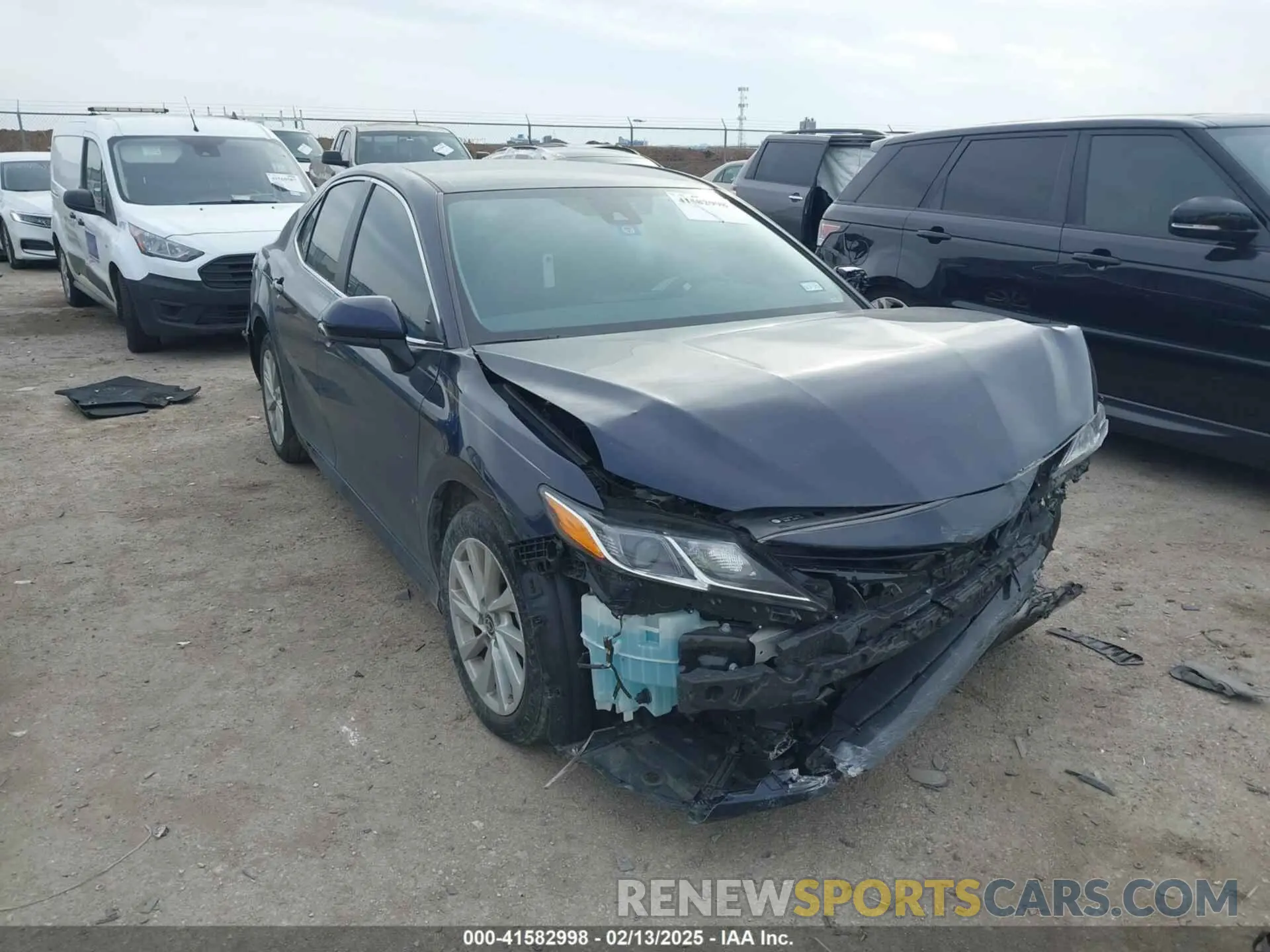 1 Photograph of a damaged car 4T1C11AK0NU674547 TOYOTA CAMRY 2022