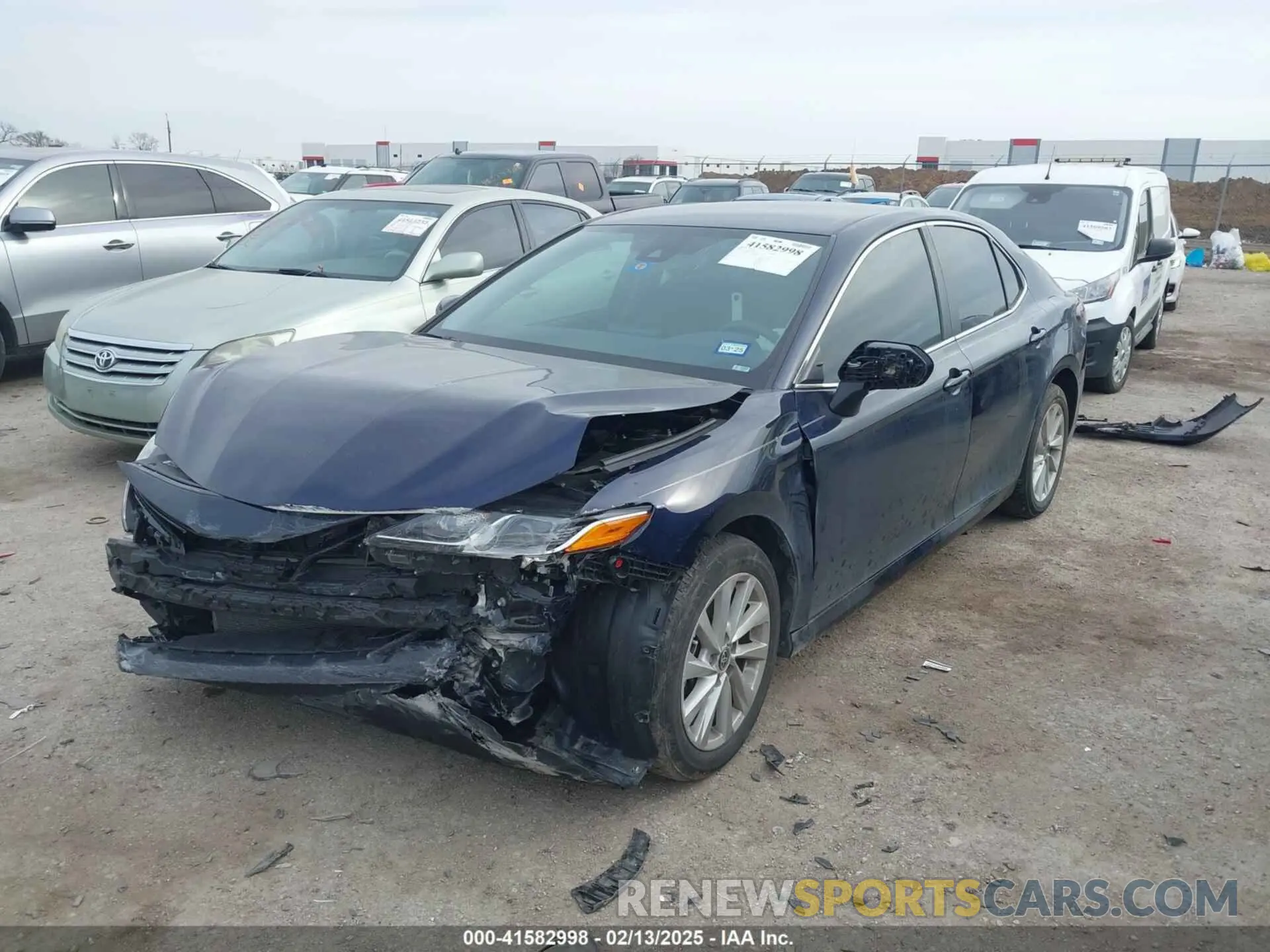 2 Photograph of a damaged car 4T1C11AK0NU674547 TOYOTA CAMRY 2022
