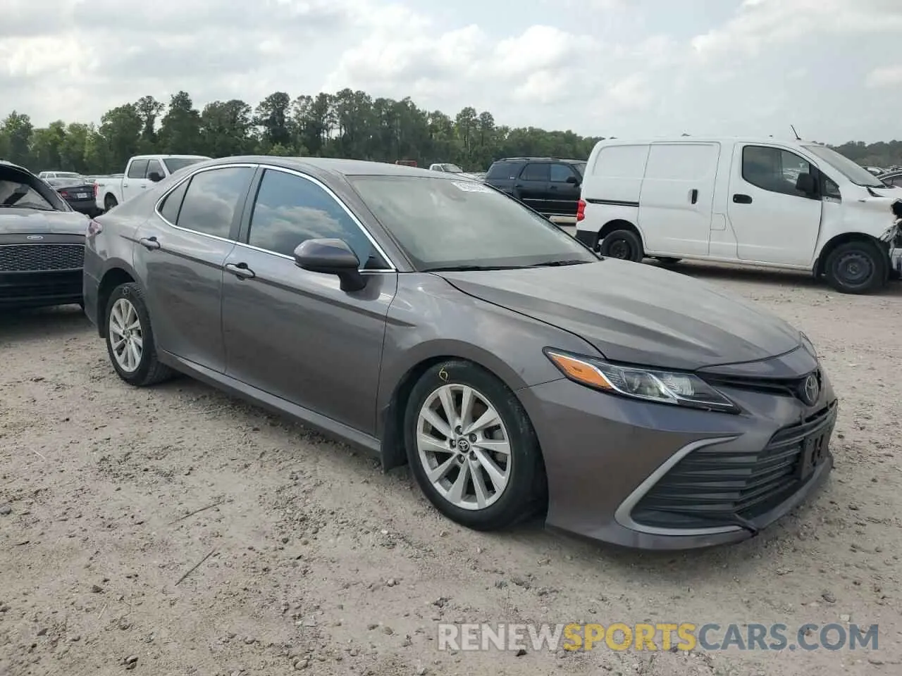 4 Photograph of a damaged car 4T1C11AK0NU680607 TOYOTA CAMRY 2022