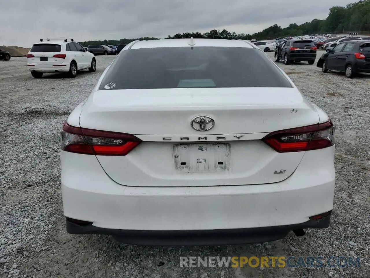6 Photograph of a damaged car 4T1C11AK0NU687735 TOYOTA CAMRY 2022