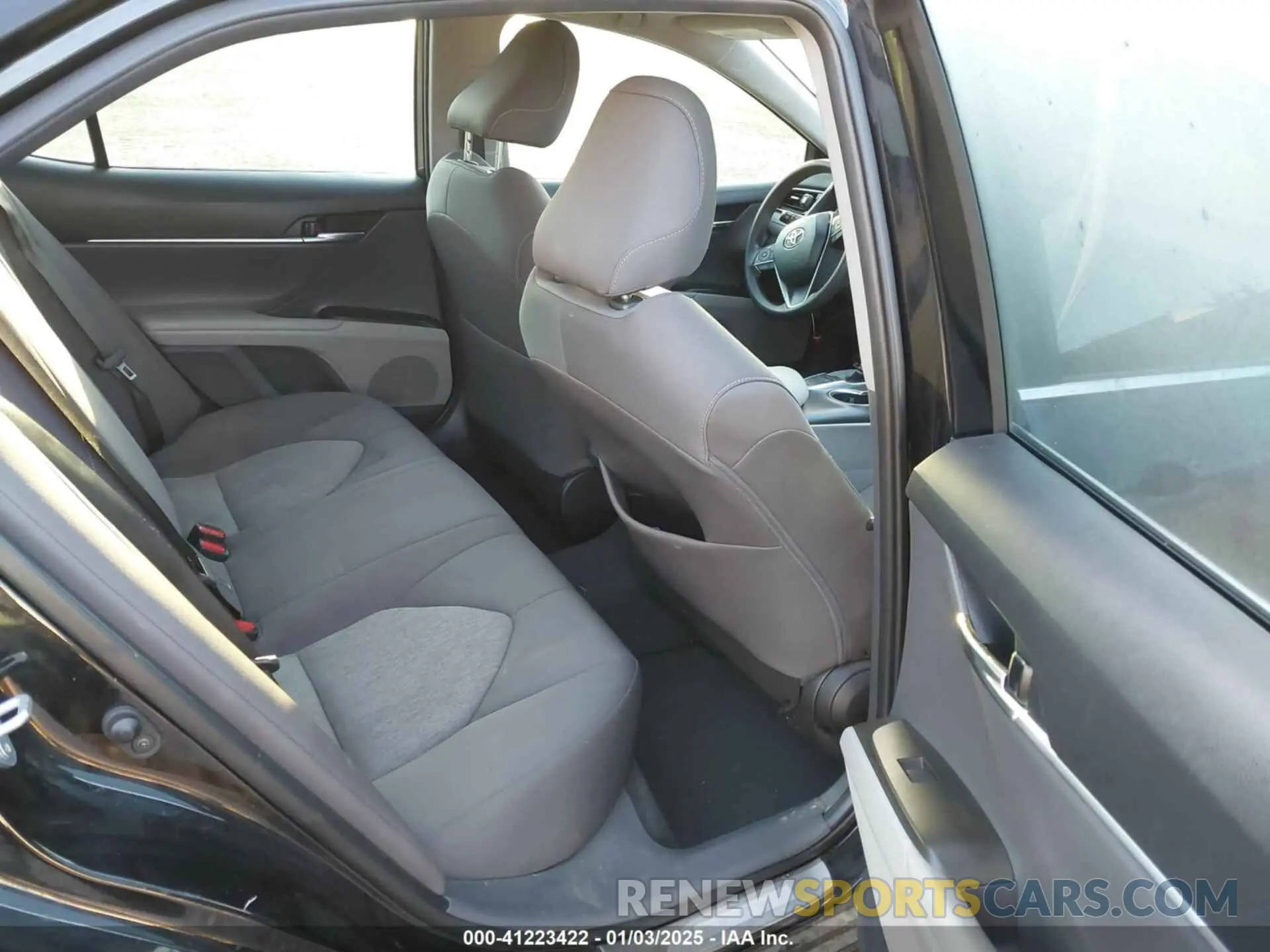 8 Фотография поврежденного автомобиля 4T1C11AK0NU692739 TOYOTA CAMRY 2022