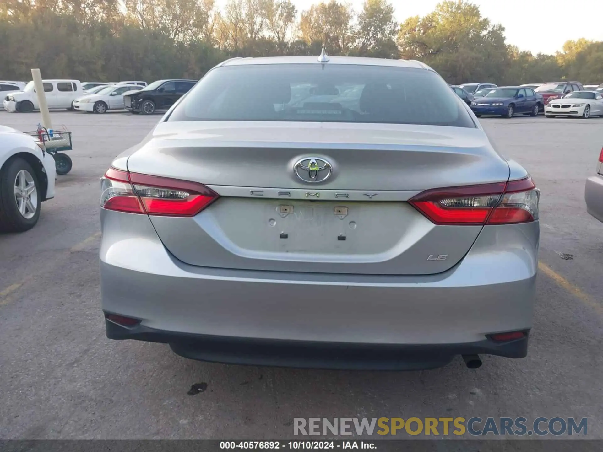 16 Photograph of a damaged car 4T1C11AK1NU067895 TOYOTA CAMRY 2022