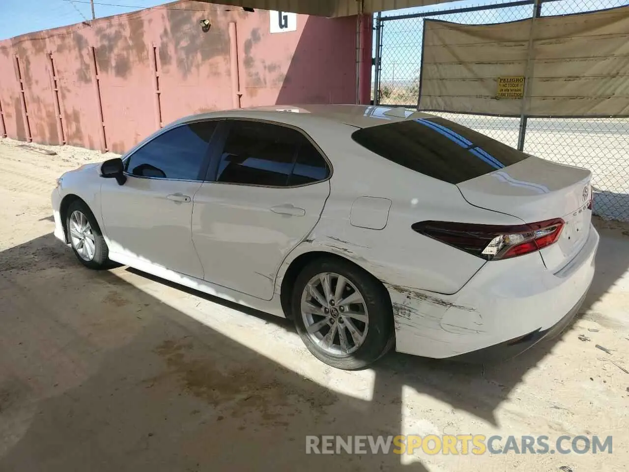2 Фотография поврежденного автомобиля 4T1C11AK1NU625115 TOYOTA CAMRY 2022