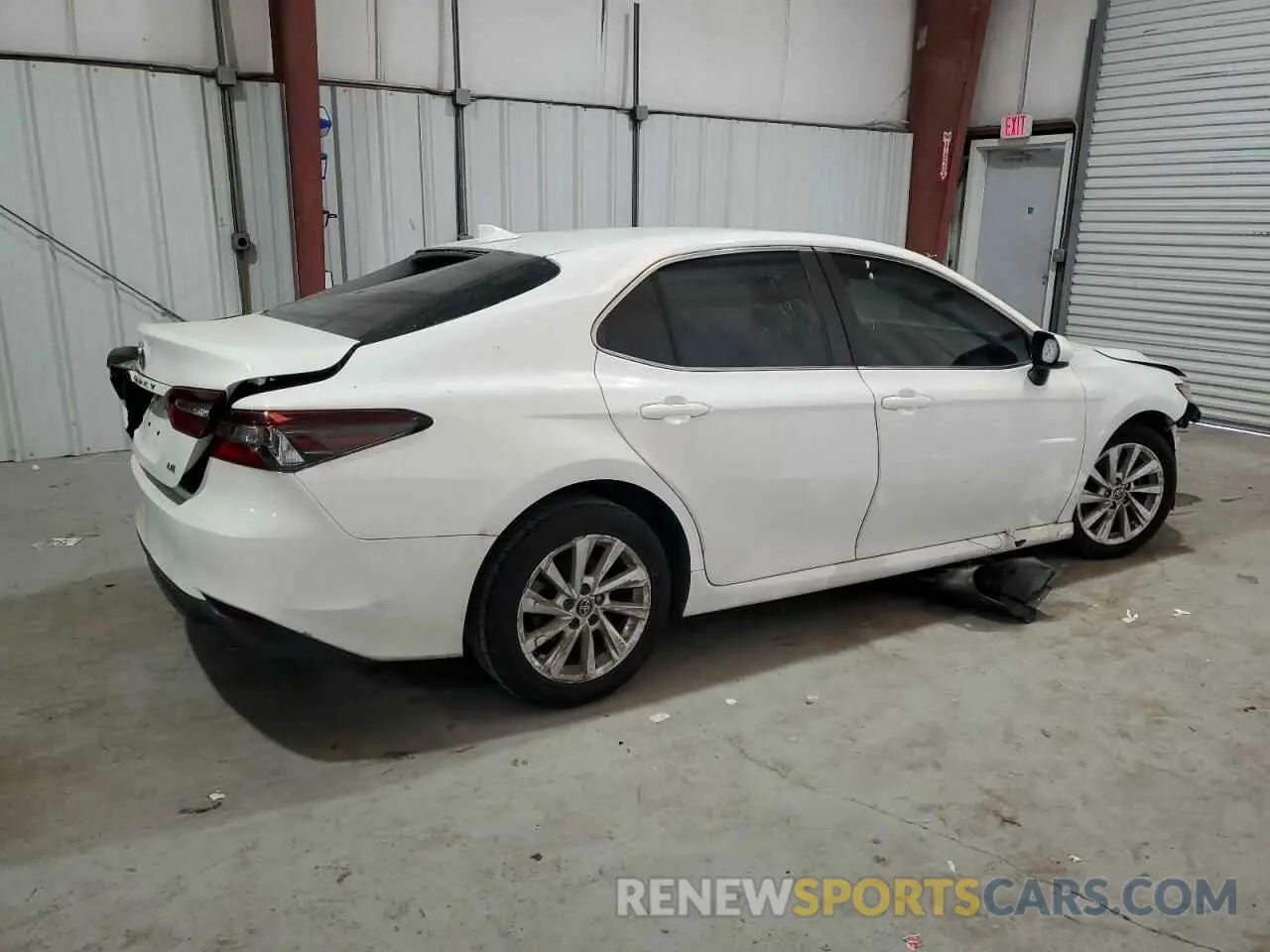 3 Фотография поврежденного автомобиля 4T1C11AK1NU628256 TOYOTA CAMRY 2022