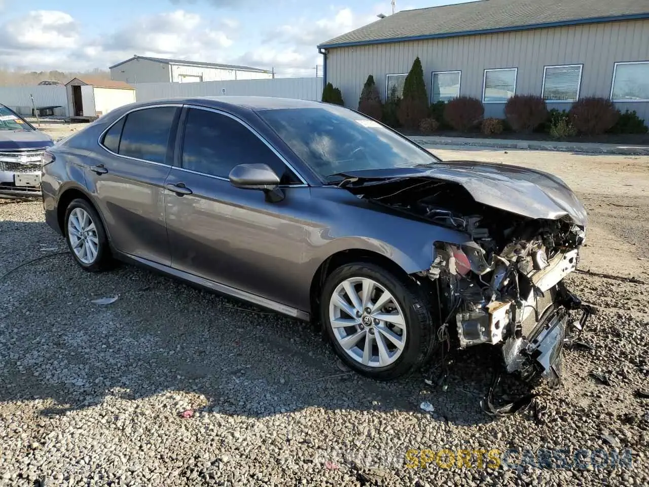 4 Photograph of a damaged car 4T1C11AK1NU630461 TOYOTA CAMRY 2022
