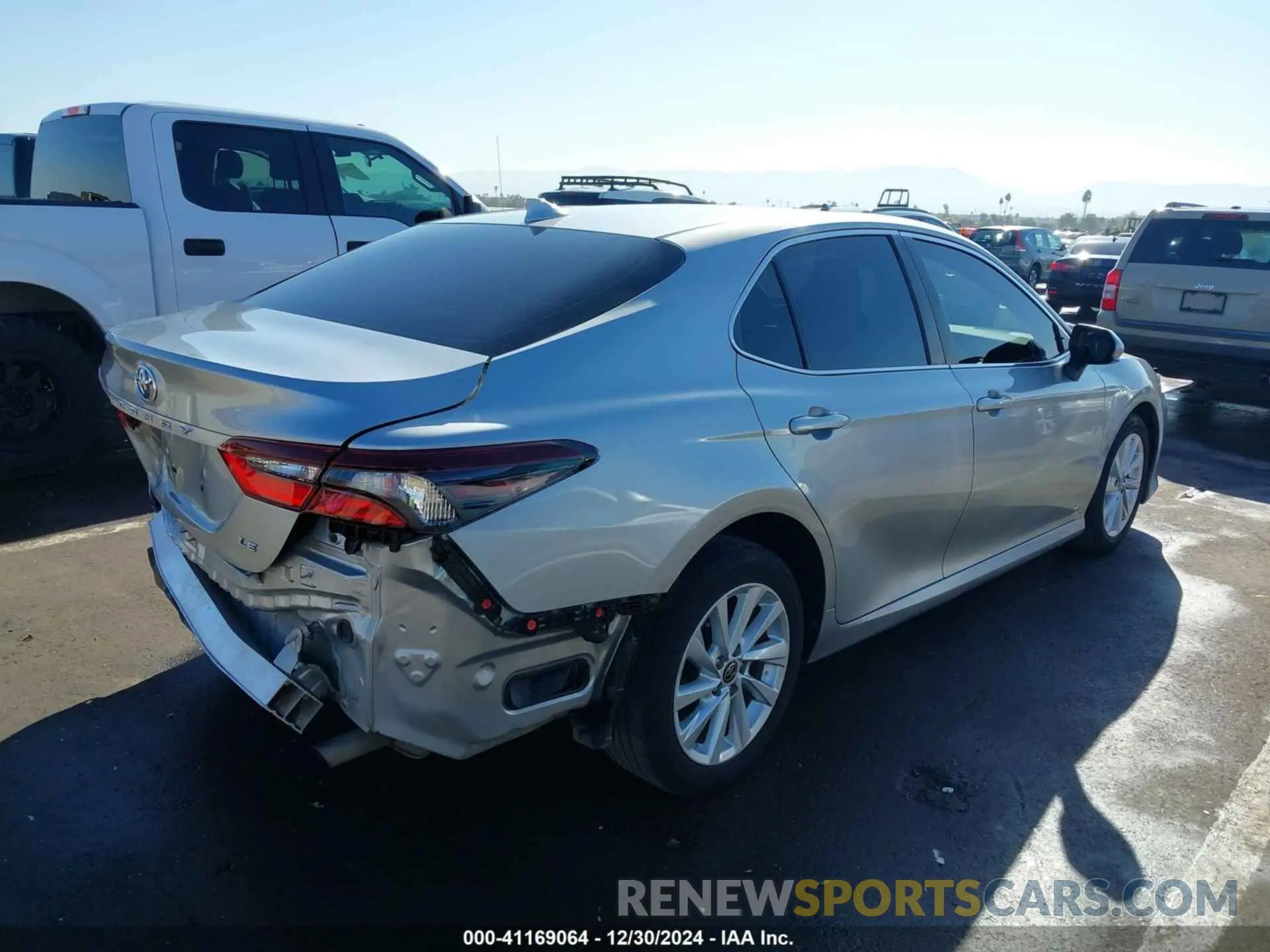 4 Фотография поврежденного автомобиля 4T1C11AK1NU641220 TOYOTA CAMRY 2022