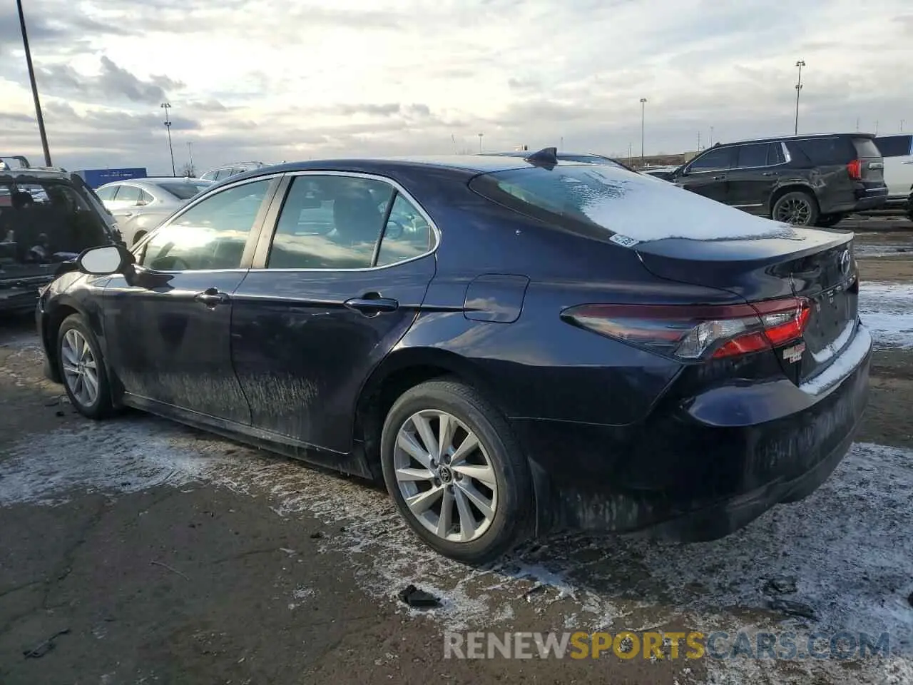 2 Фотография поврежденного автомобиля 4T1C11AK1NU647048 TOYOTA CAMRY 2022