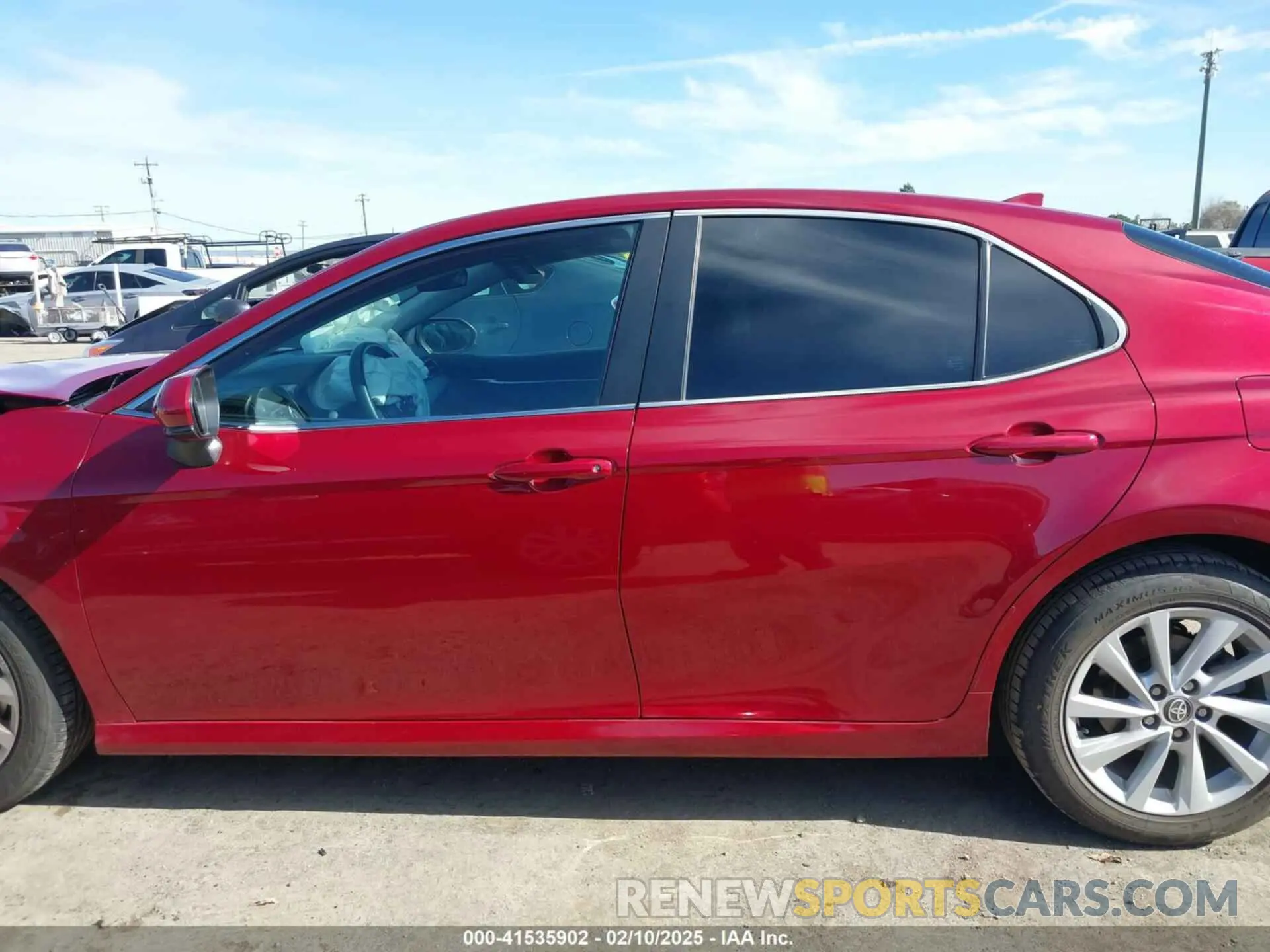 14 Photograph of a damaged car 4T1C11AK1NU660558 TOYOTA CAMRY 2022