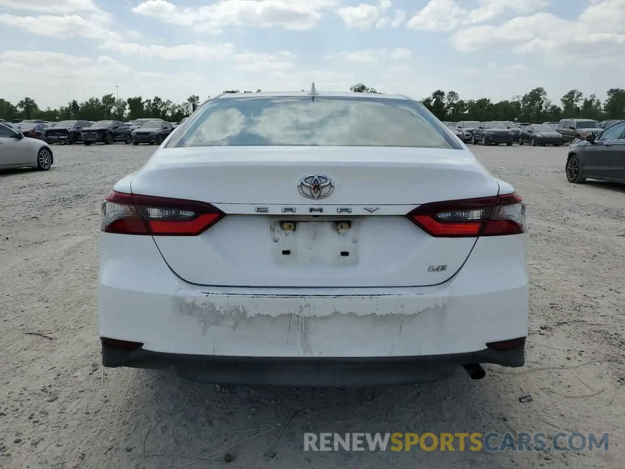 6 Photograph of a damaged car 4T1C11AK1NU667199 TOYOTA CAMRY 2022
